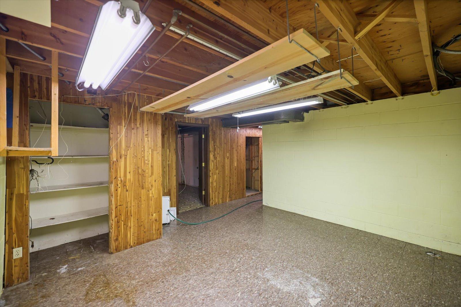 13009 Lakeview Drive Property Photo 29
