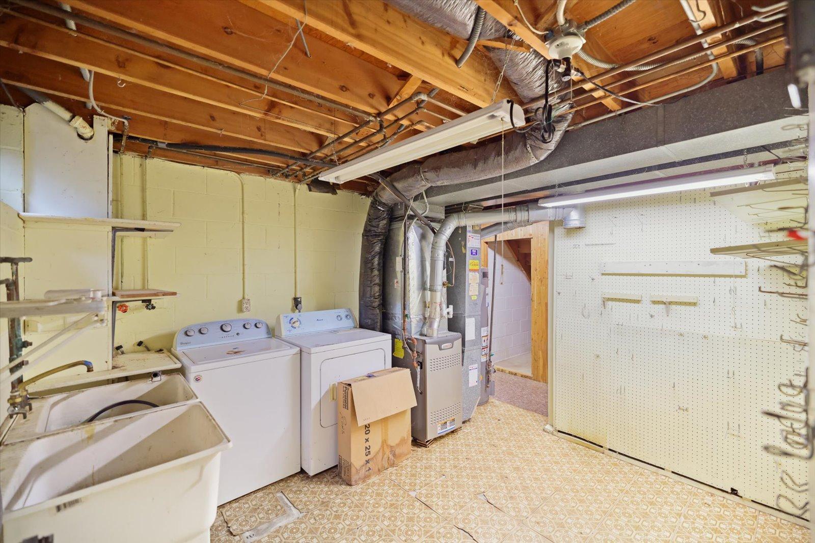 13009 Lakeview Drive Property Photo 33