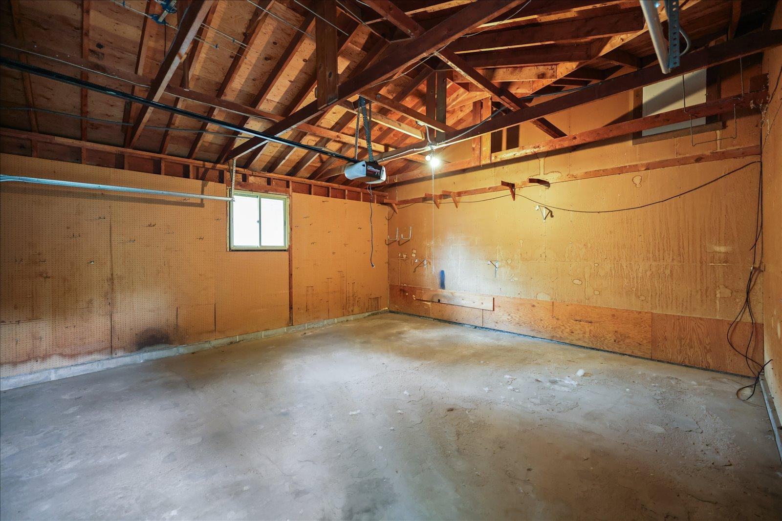 13009 Lakeview Drive Property Photo 37