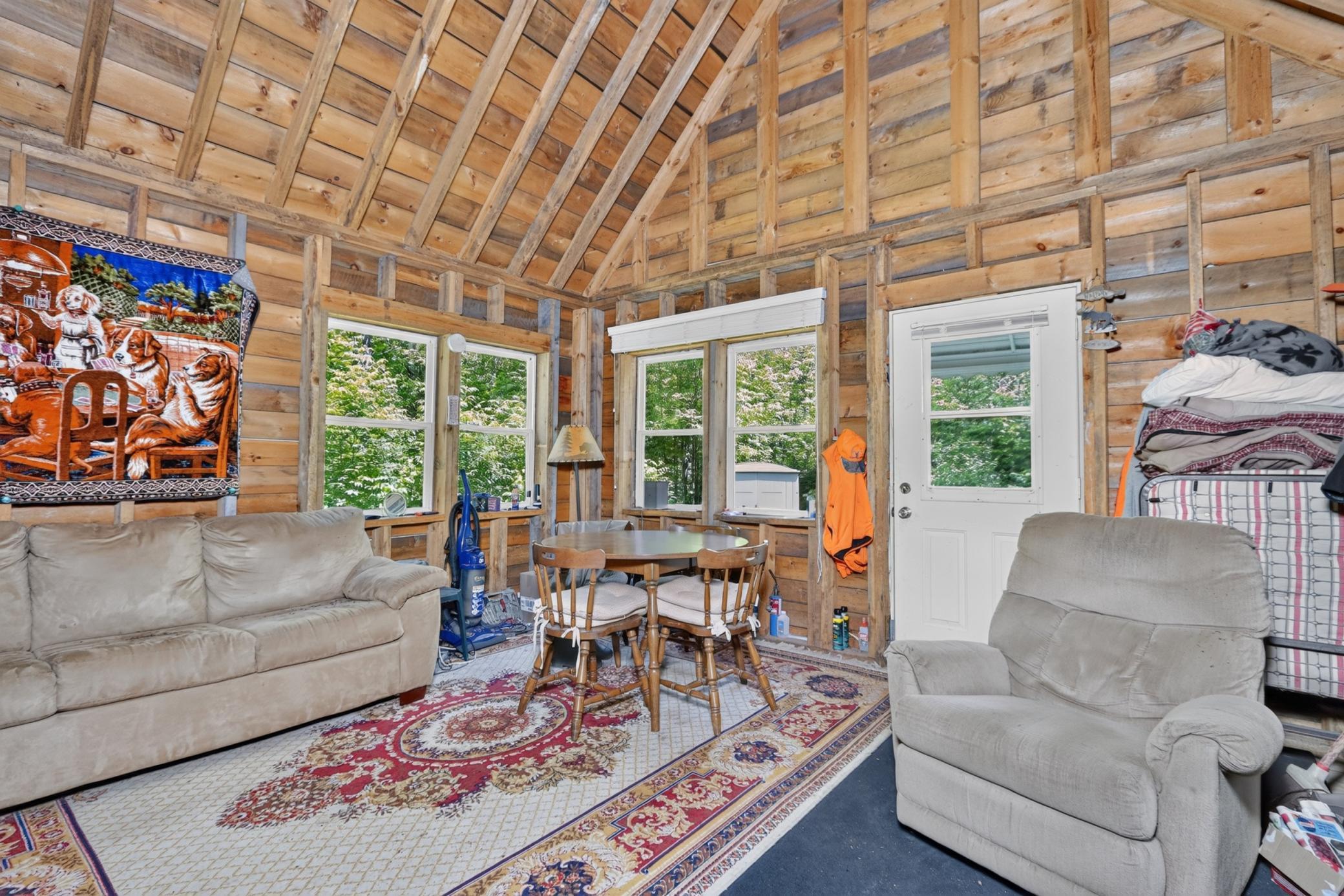 10749 Lambert Road Property Photo 6