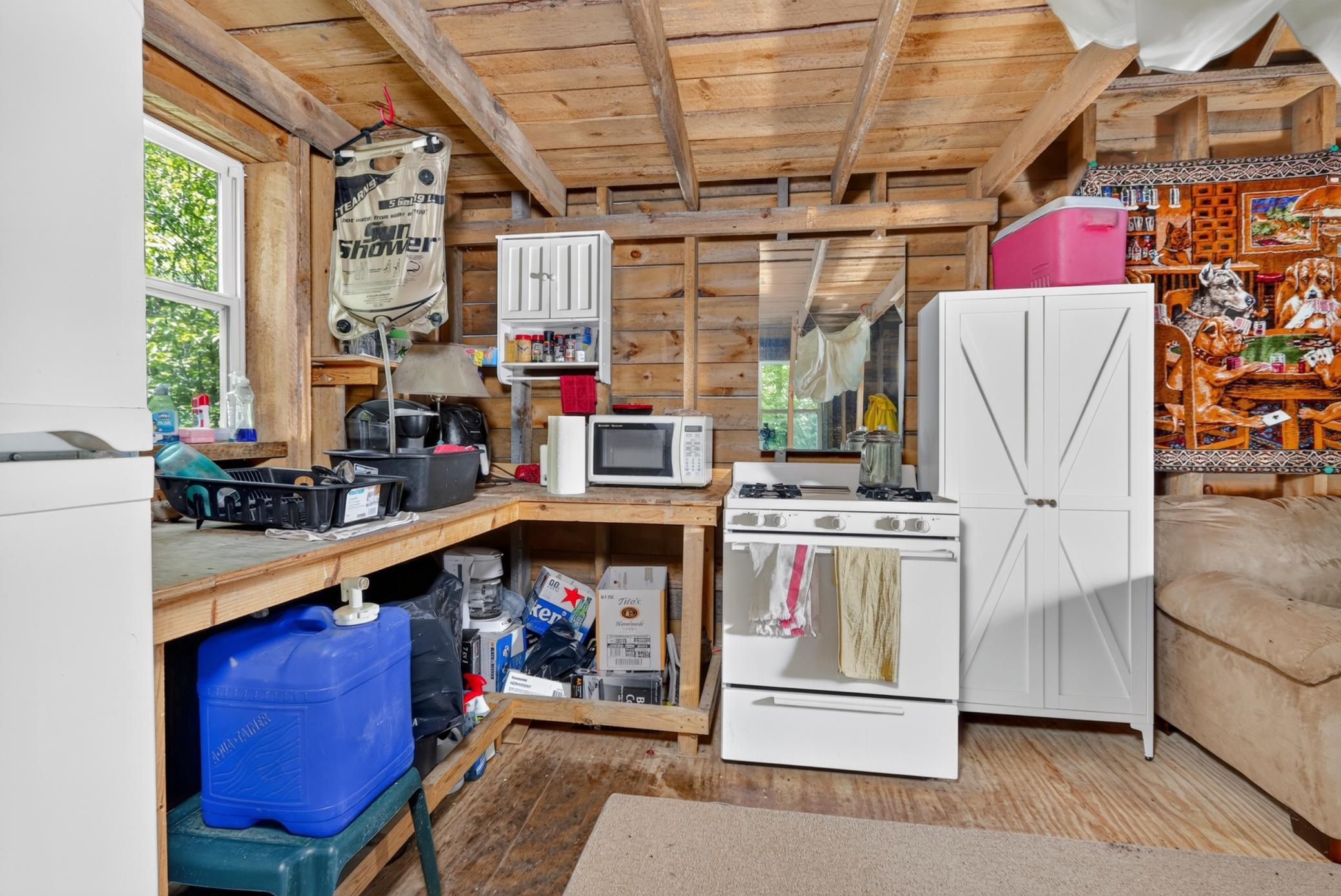 10749 Lambert Road Property Photo 7