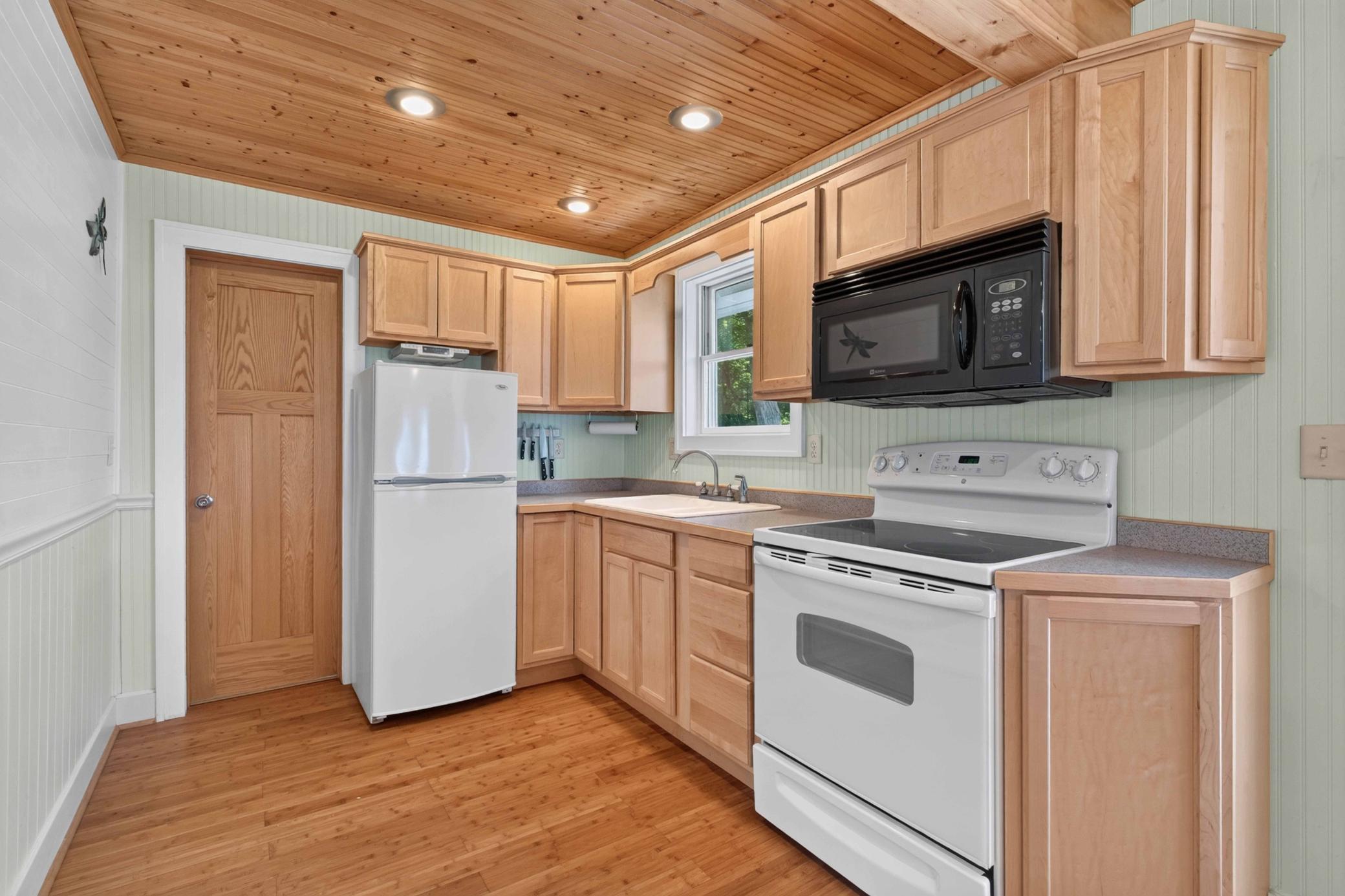 37598 2nd Star Isle Property Photo 11
