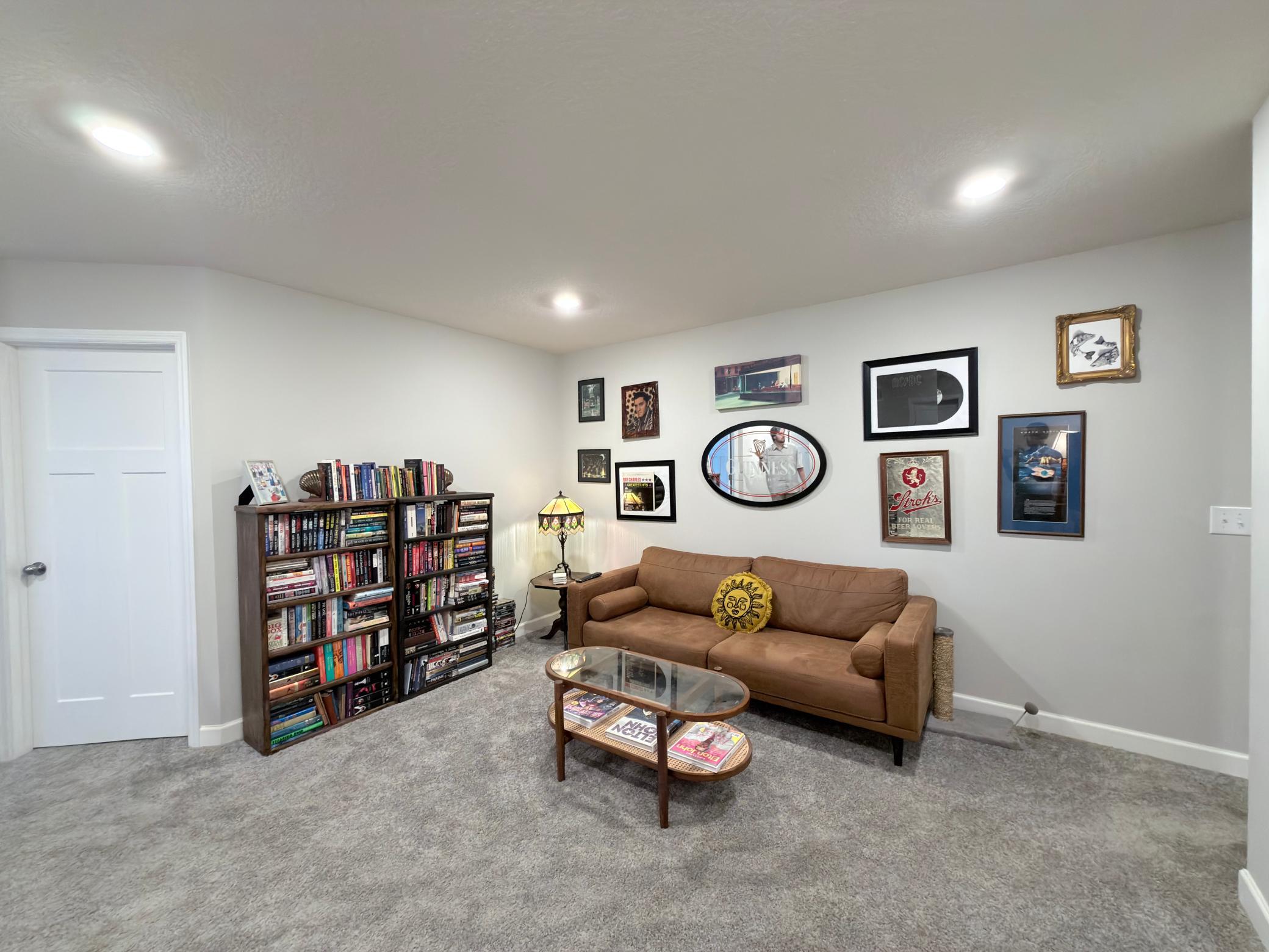 10518 Weston Way N Property Photo 6