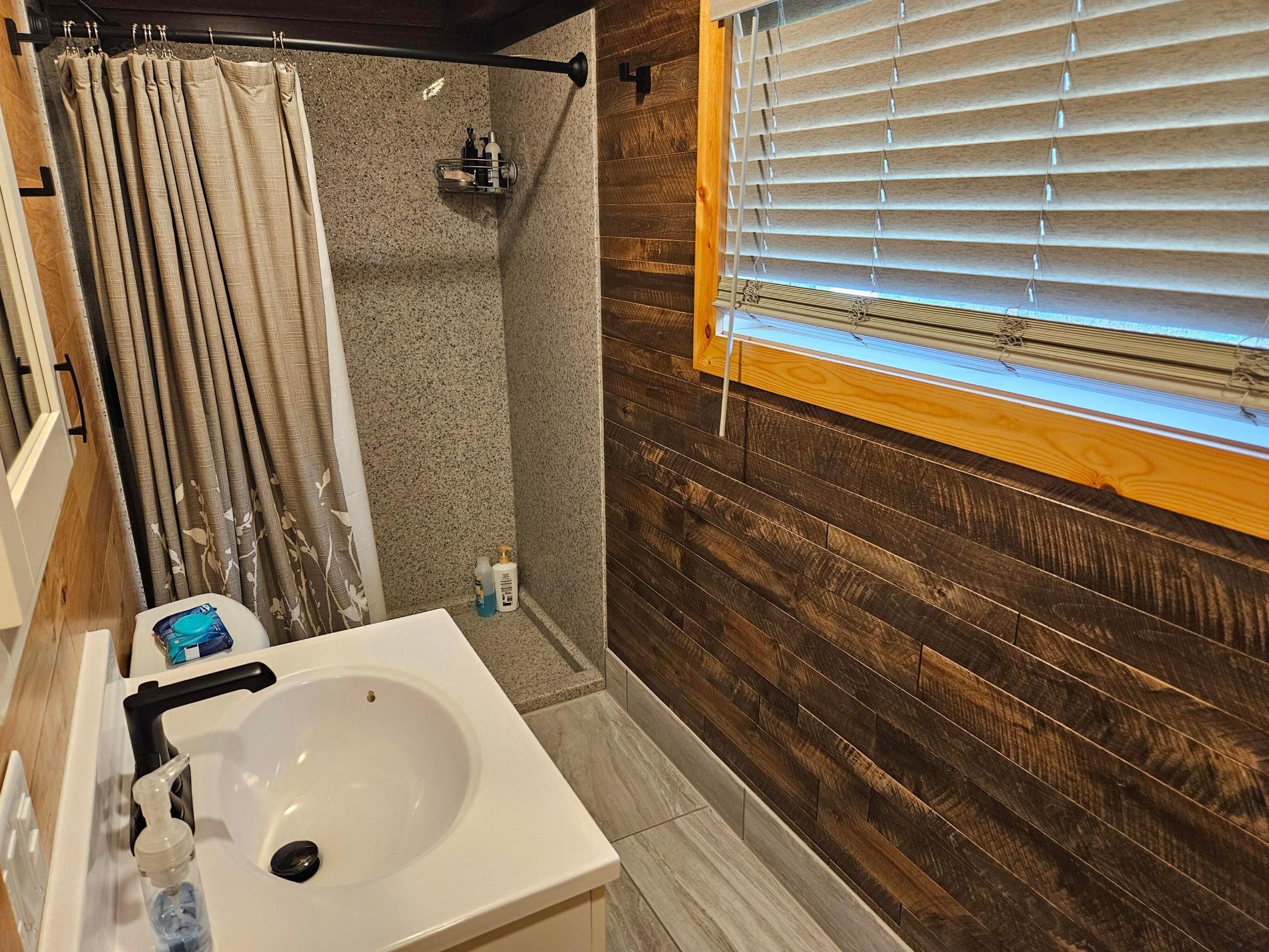 7931 Long Lake Road Property Photo 14