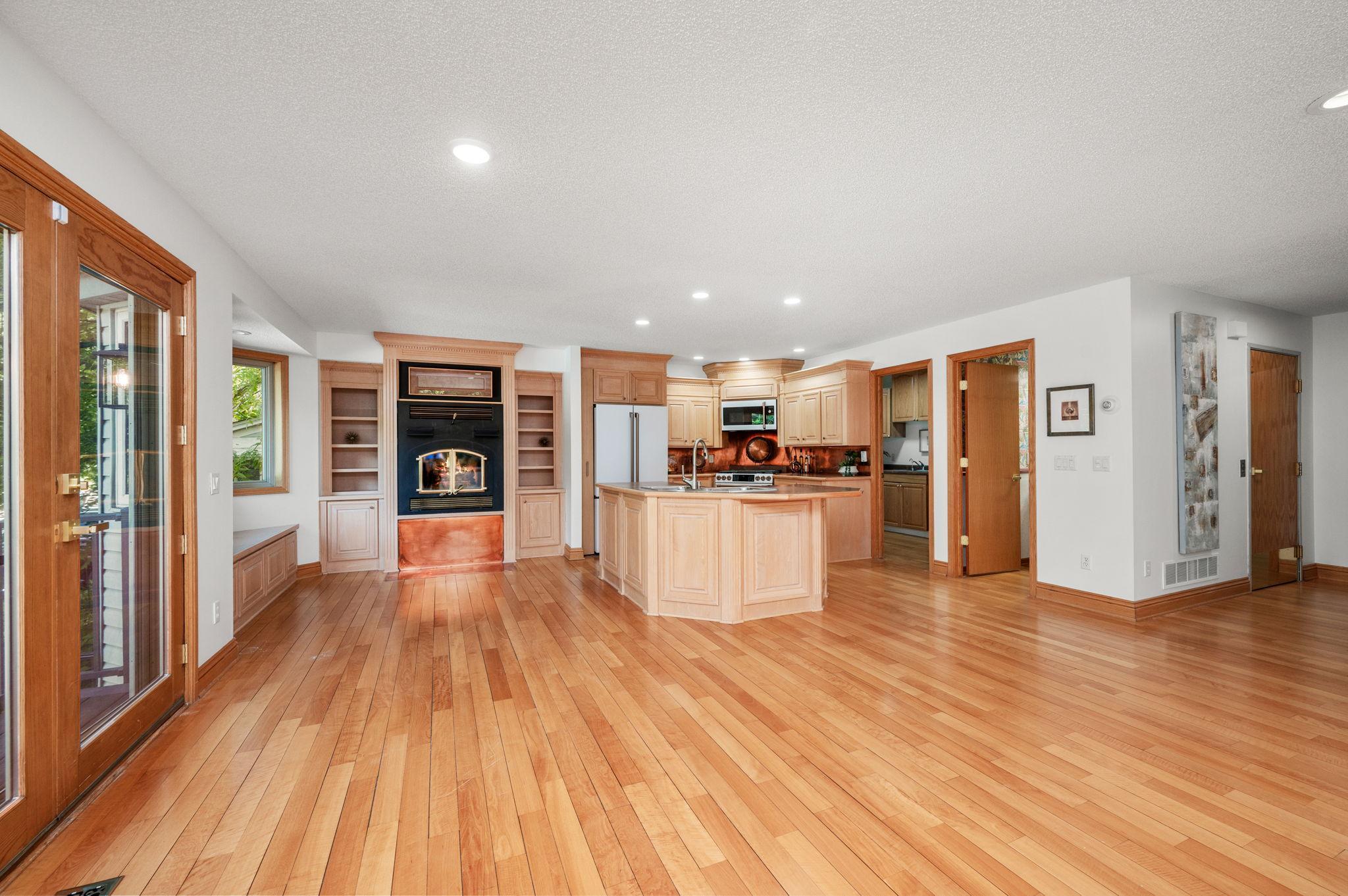 2015 Upton Avenue S Property Photo 8