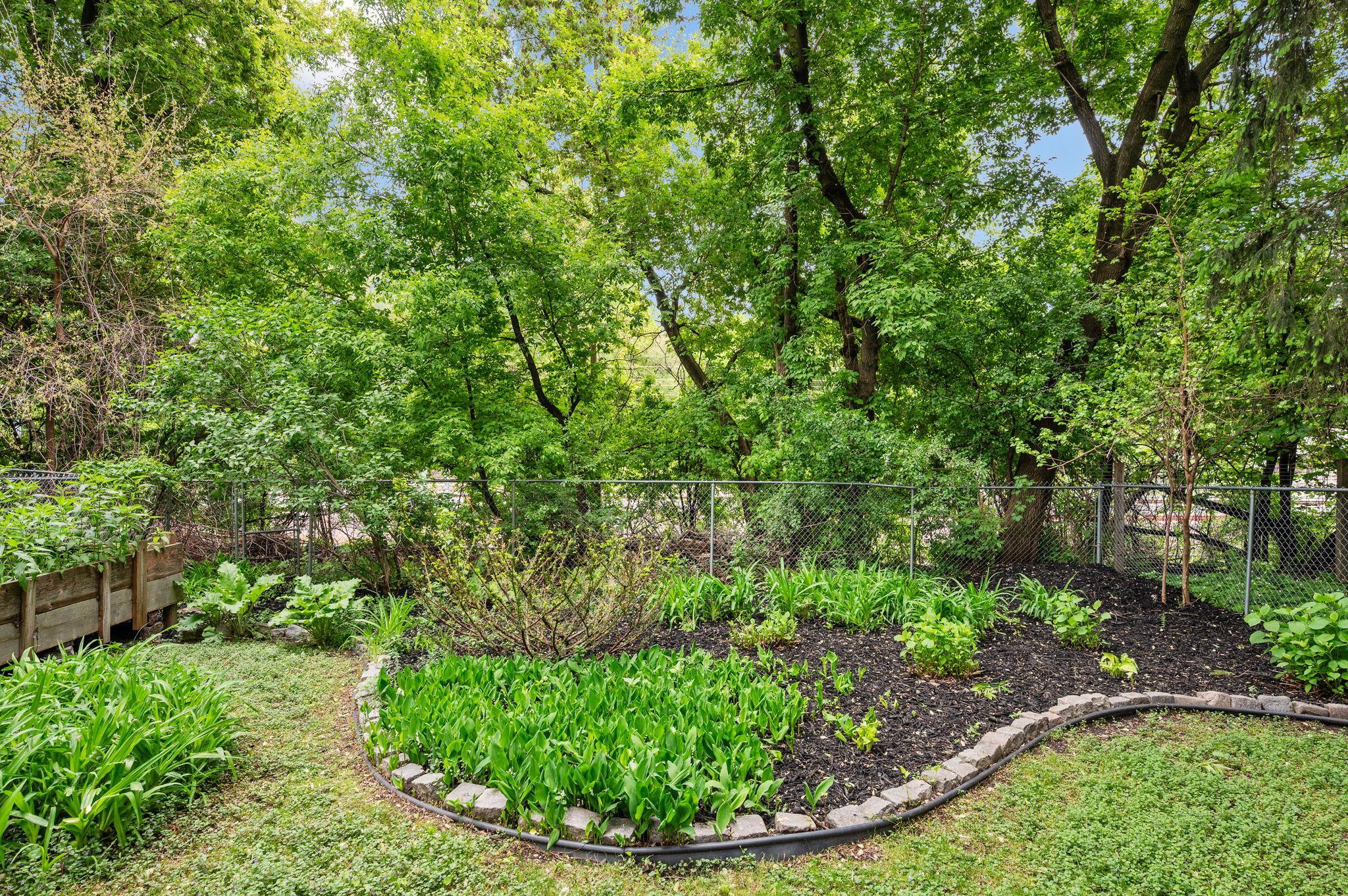 2015 Upton Avenue S Property Photo 46