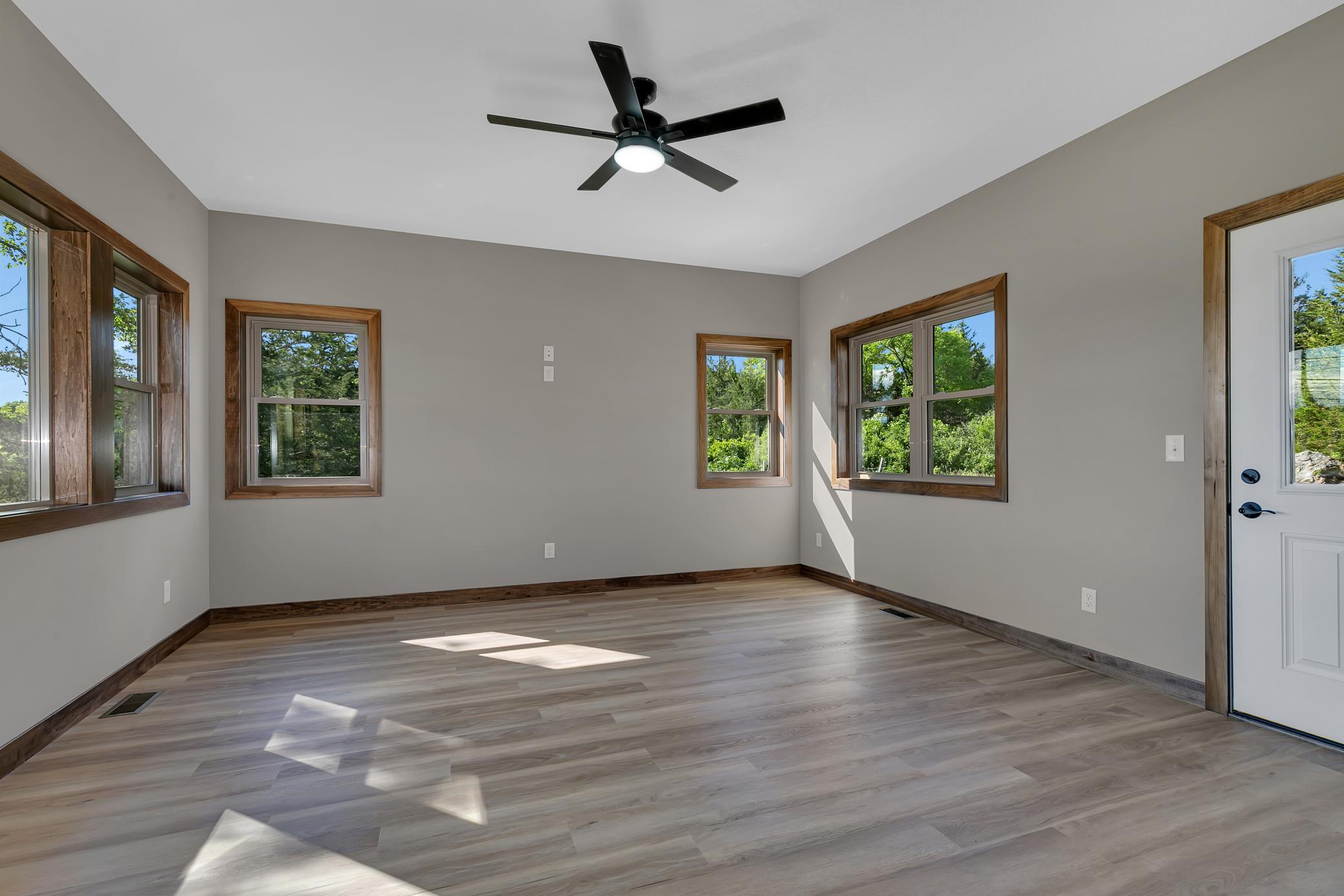 1191 208th Street E Property Photo 11