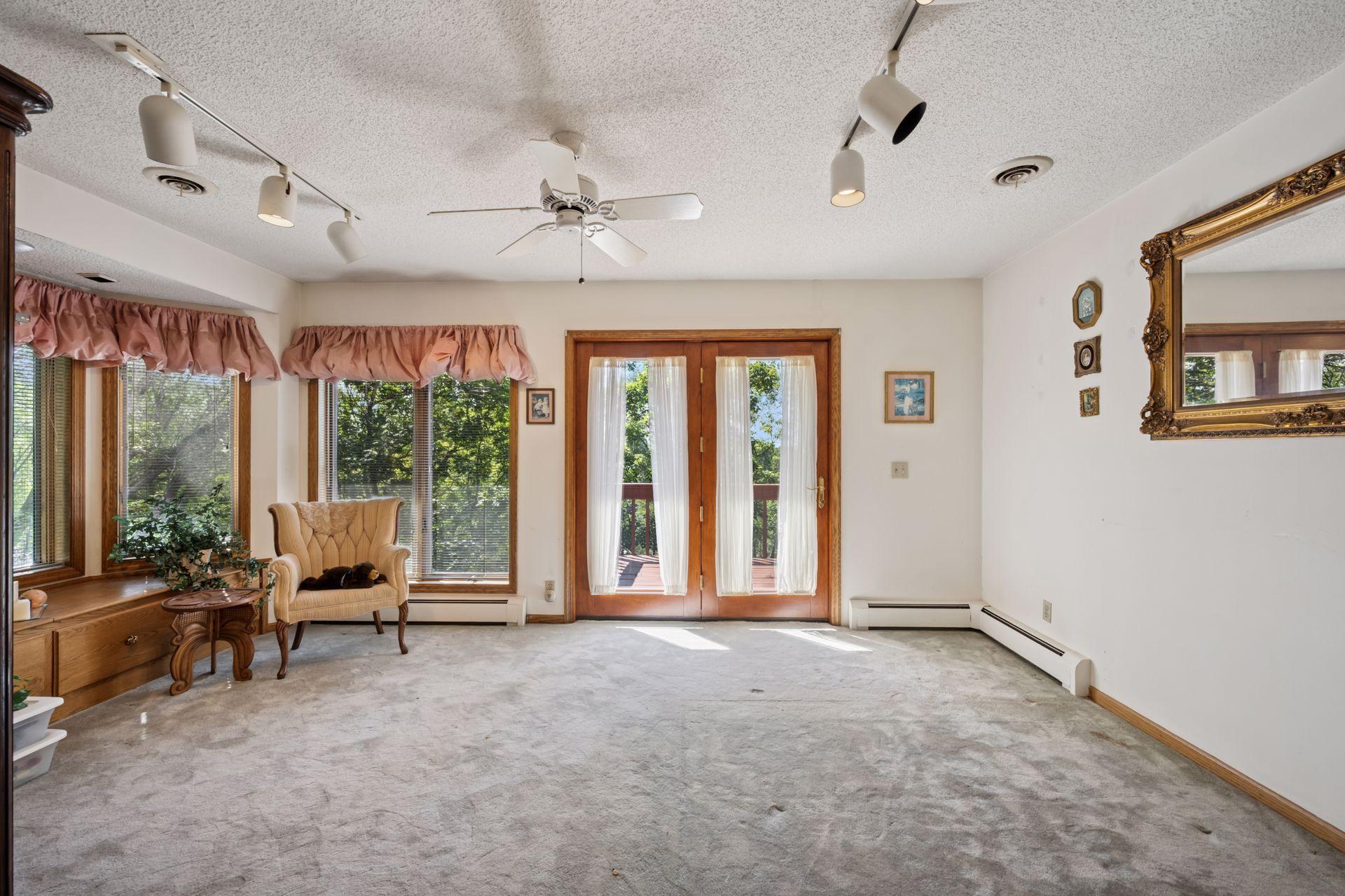 5202 Pierce Street Ne Property Photo 35