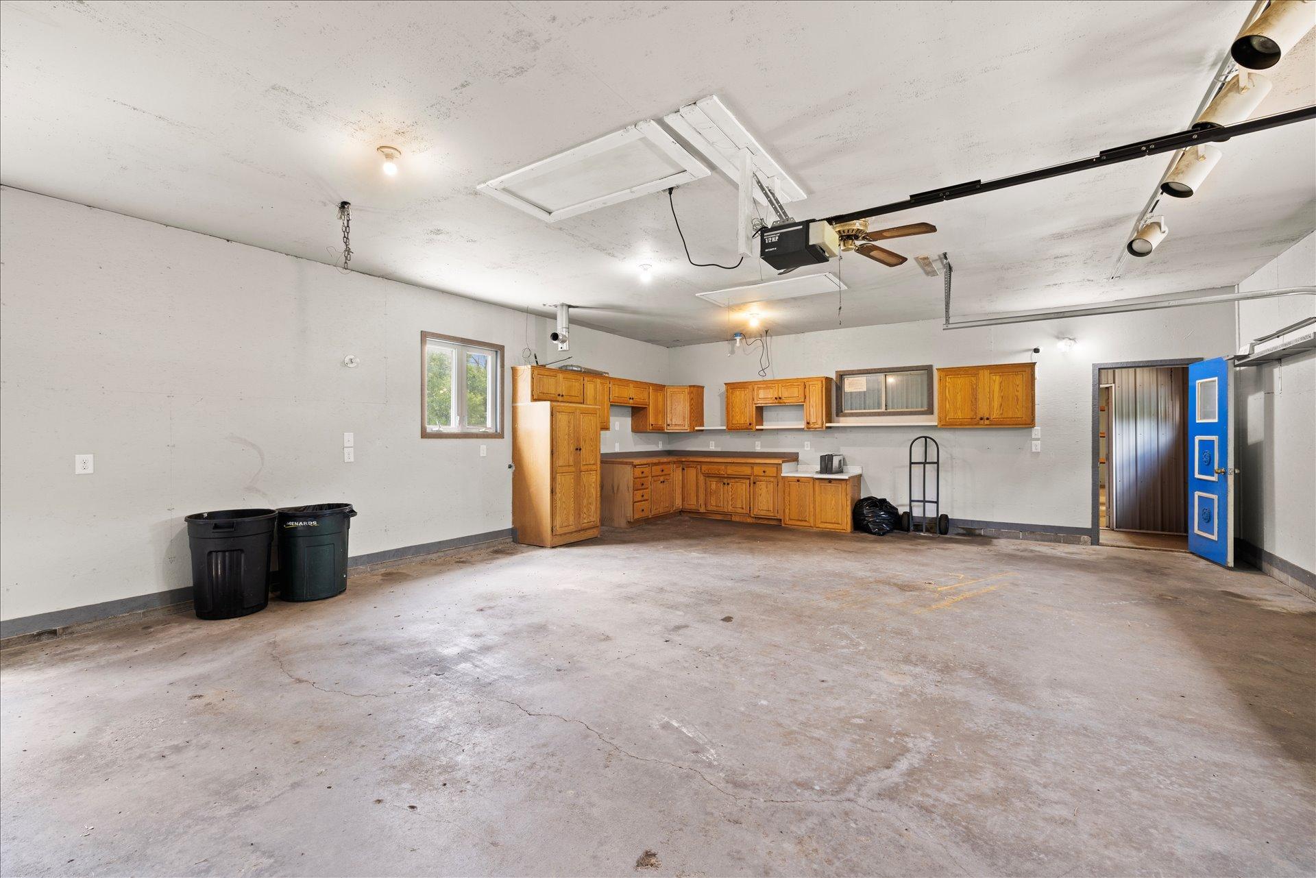 9260 Highway 95 Ne Property Photo 30