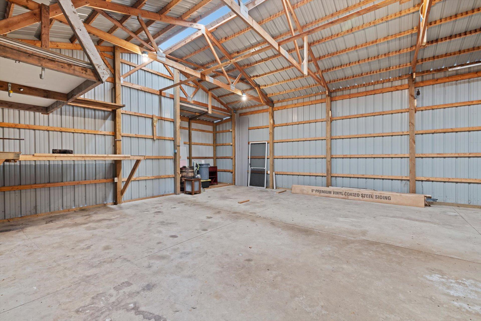 9260 Highway 95 Ne Property Photo 31