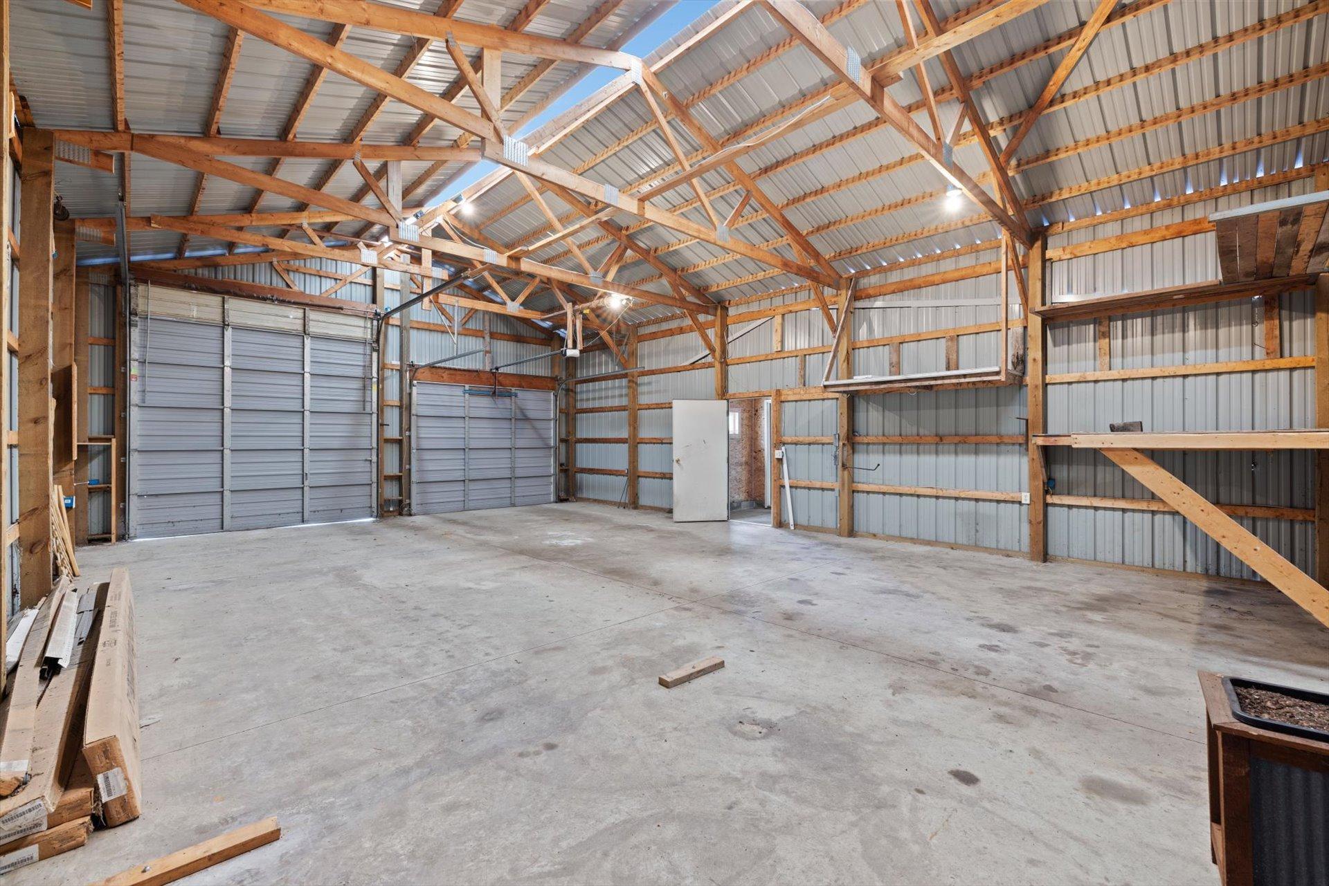 9260 Highway 95 Ne Property Photo 32
