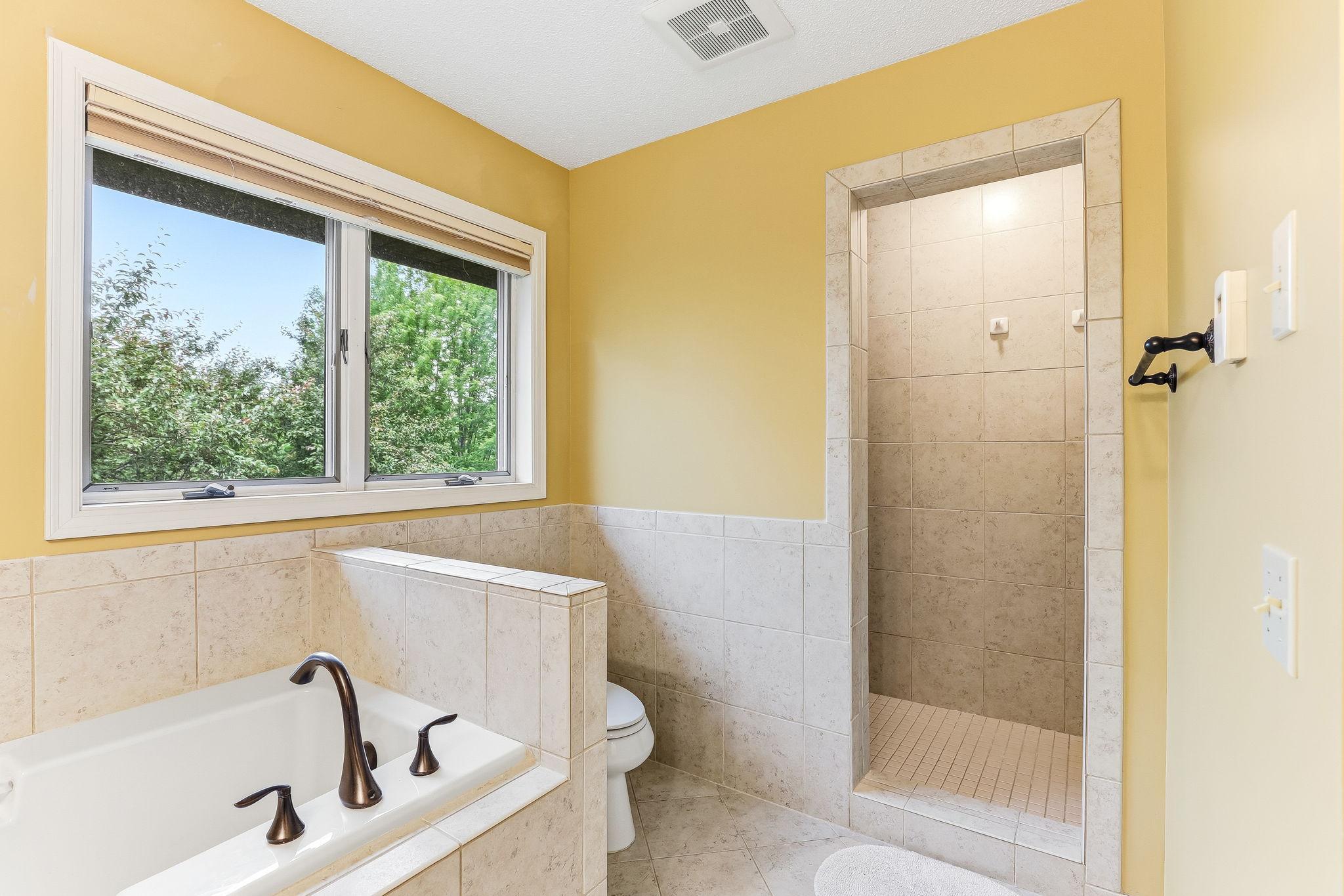 3120 Devon Terrace Property Photo 14