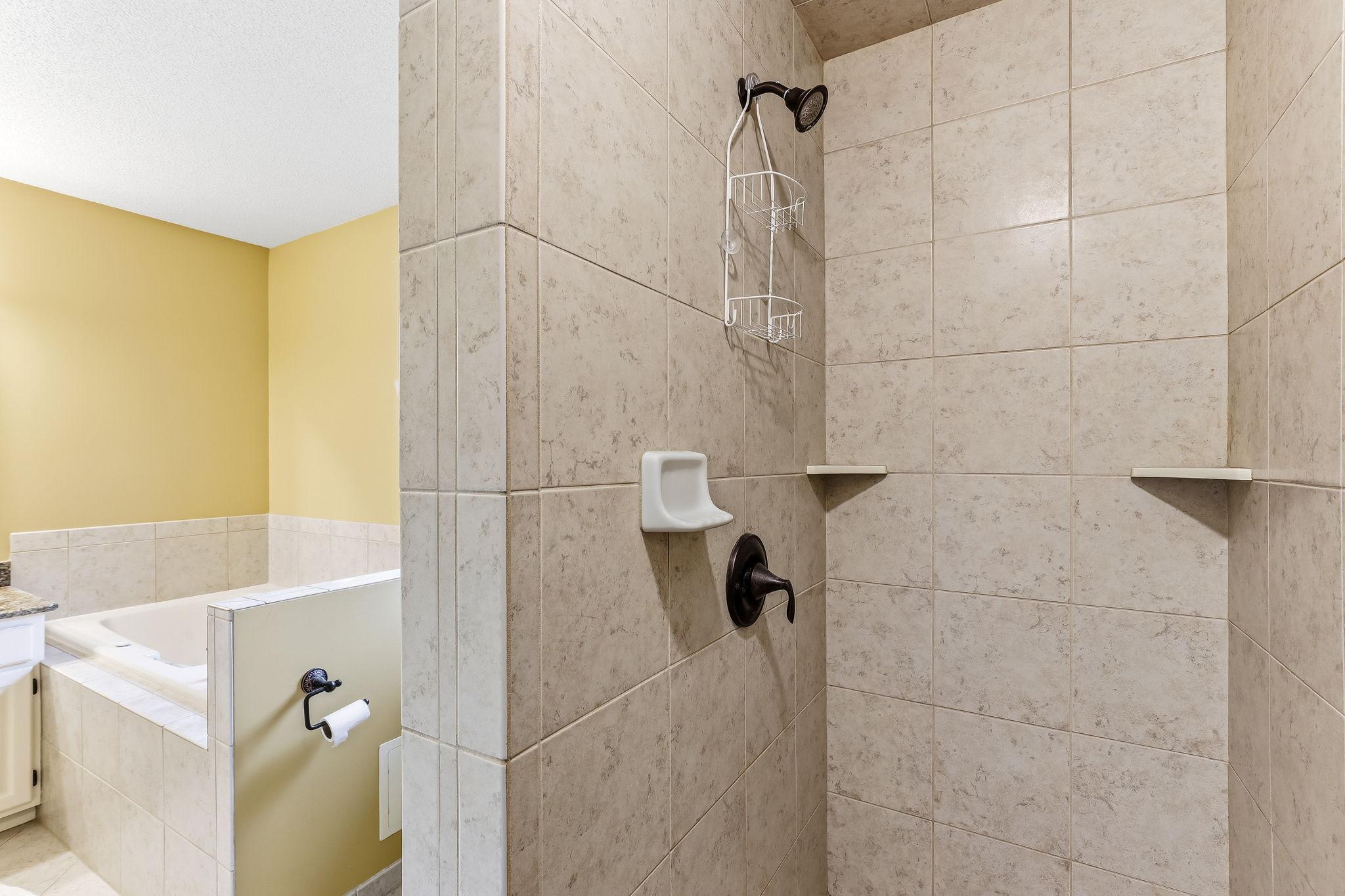 3120 Devon Terrace Property Photo 15