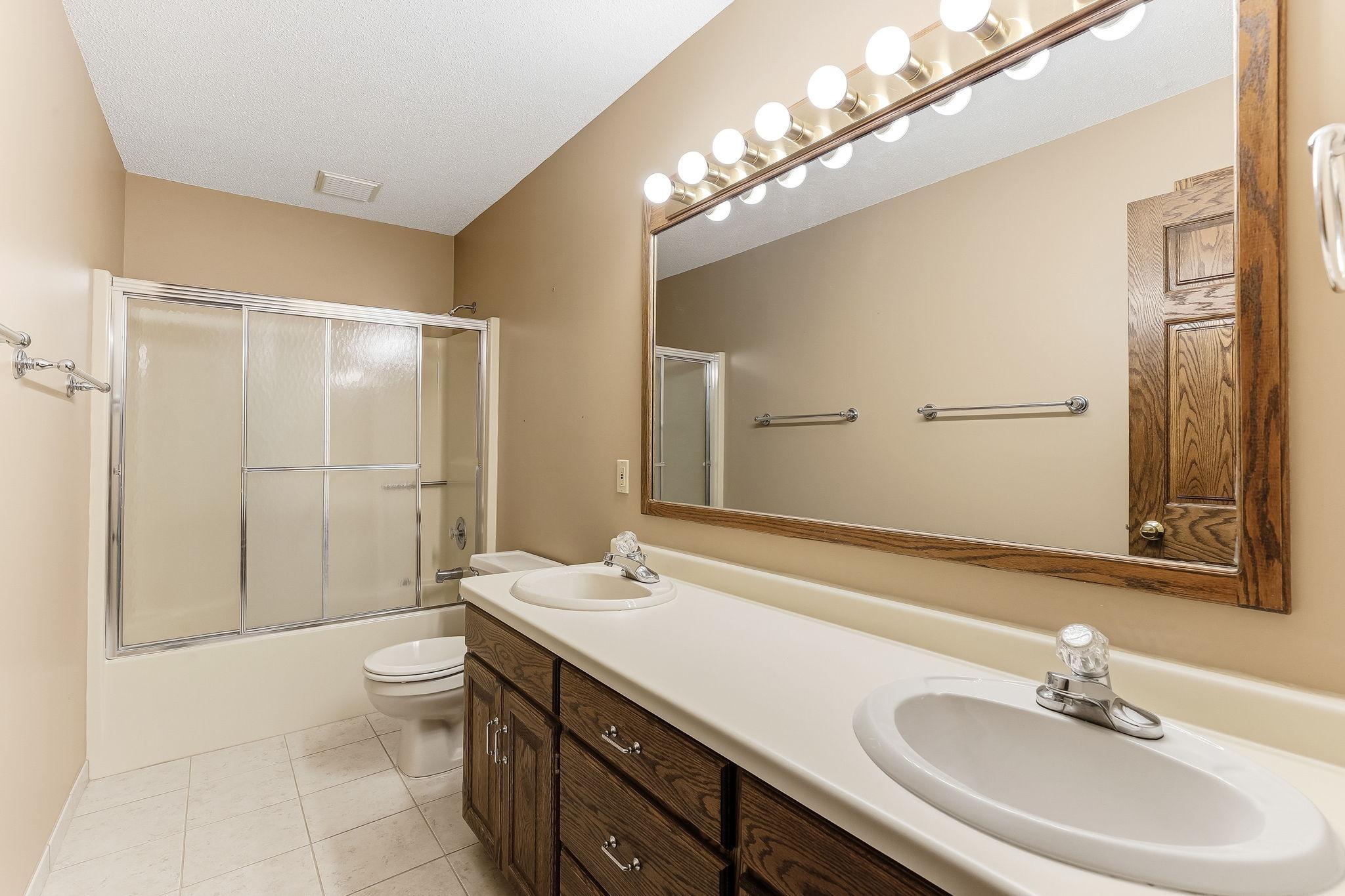 3120 Devon Terrace Property Photo 17