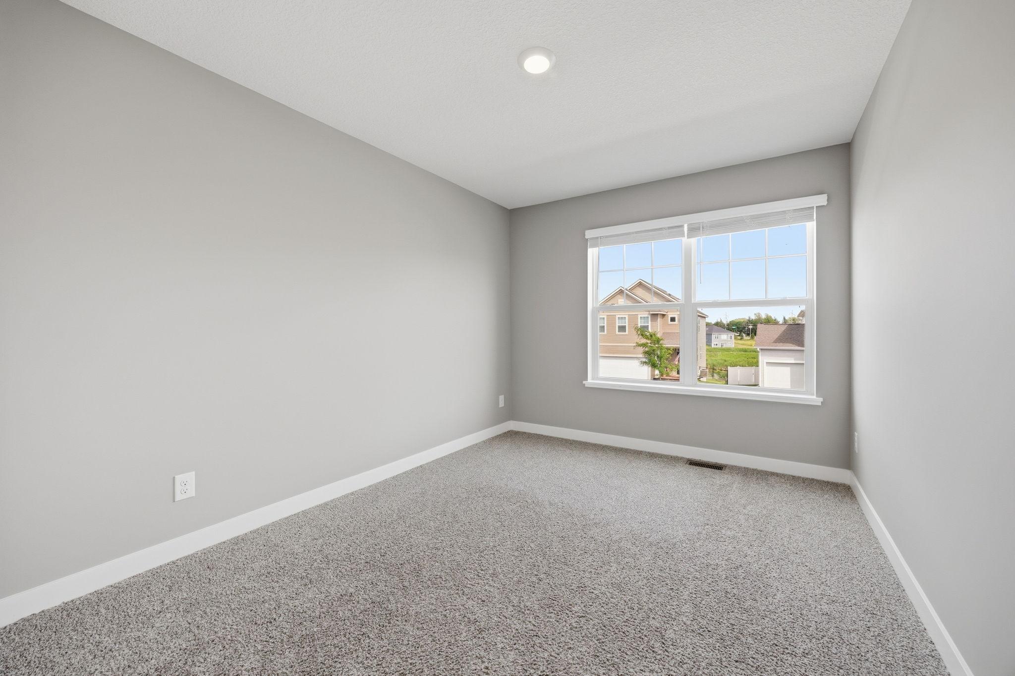 228 Snowdrop Trail Property Photo 15