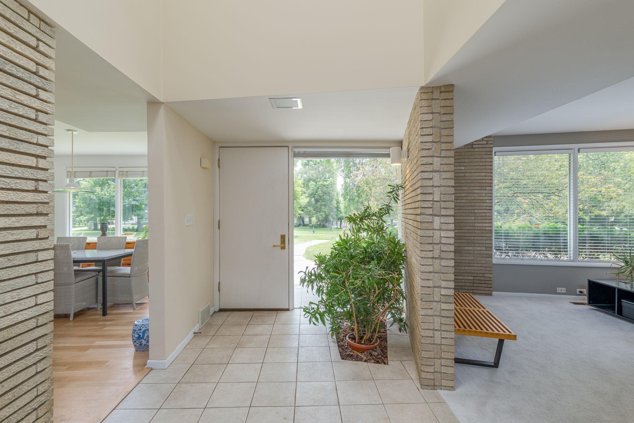2191 Edgcumbe Road Property Photo 8