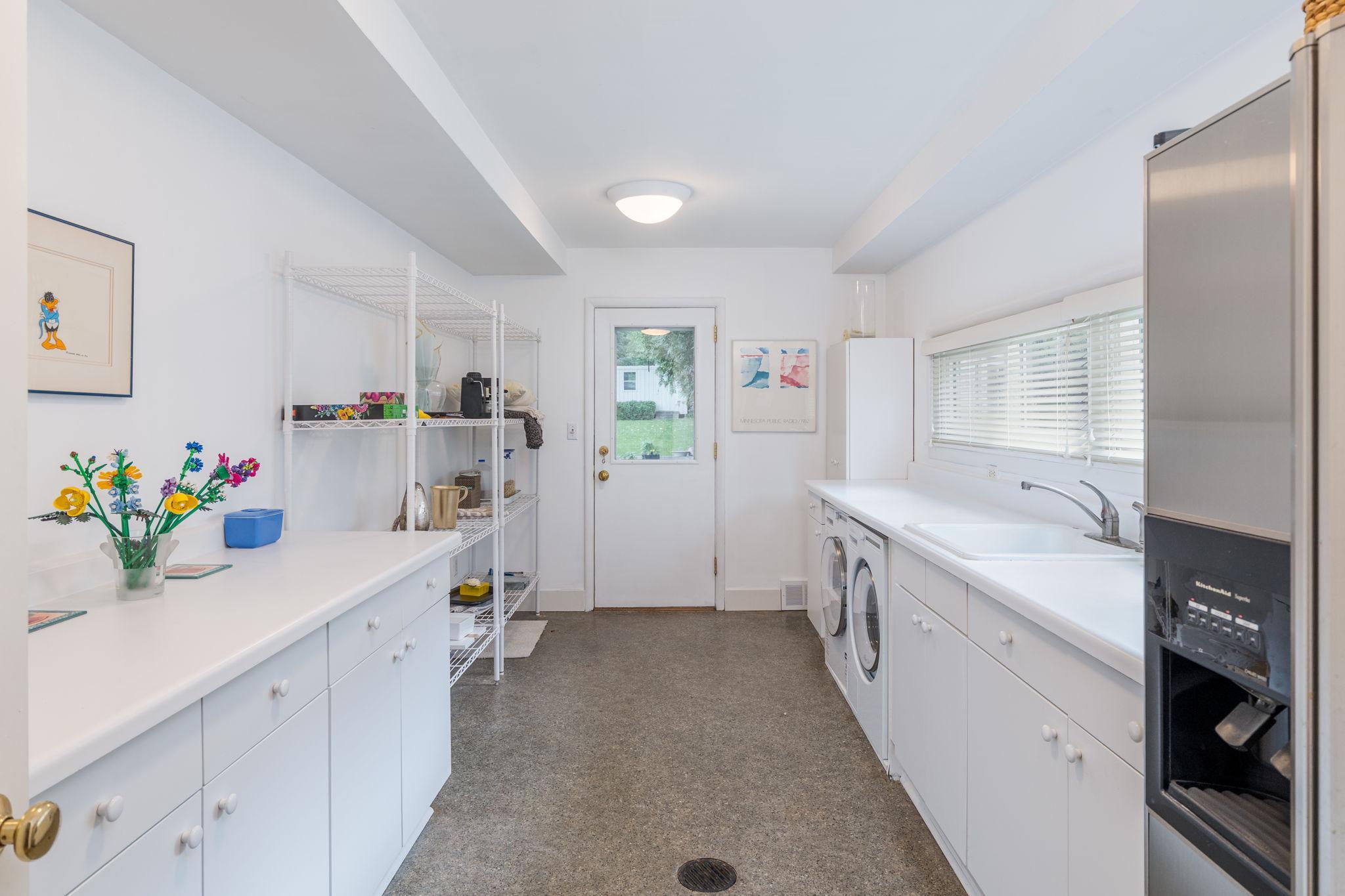 2191 Edgcumbe Road Property Photo 24