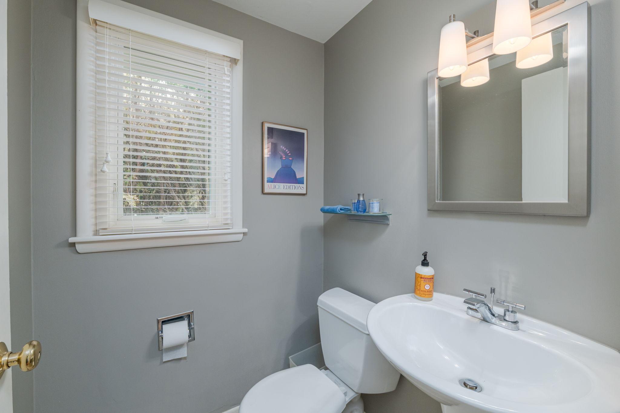 2191 Edgcumbe Road Property Photo 25