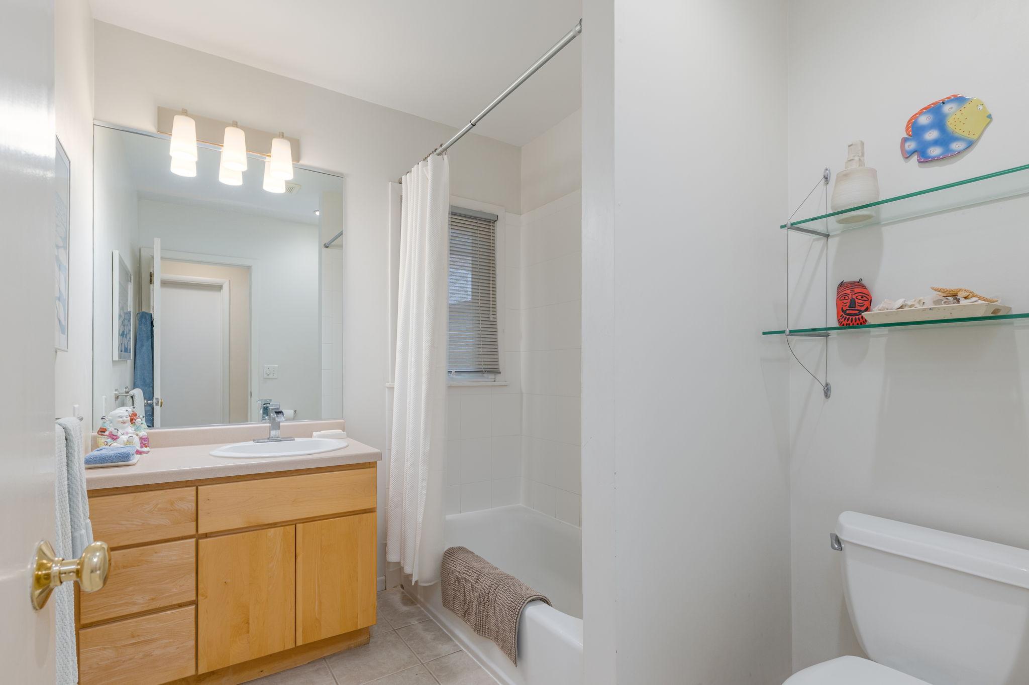 2191 Edgcumbe Road Property Photo 34