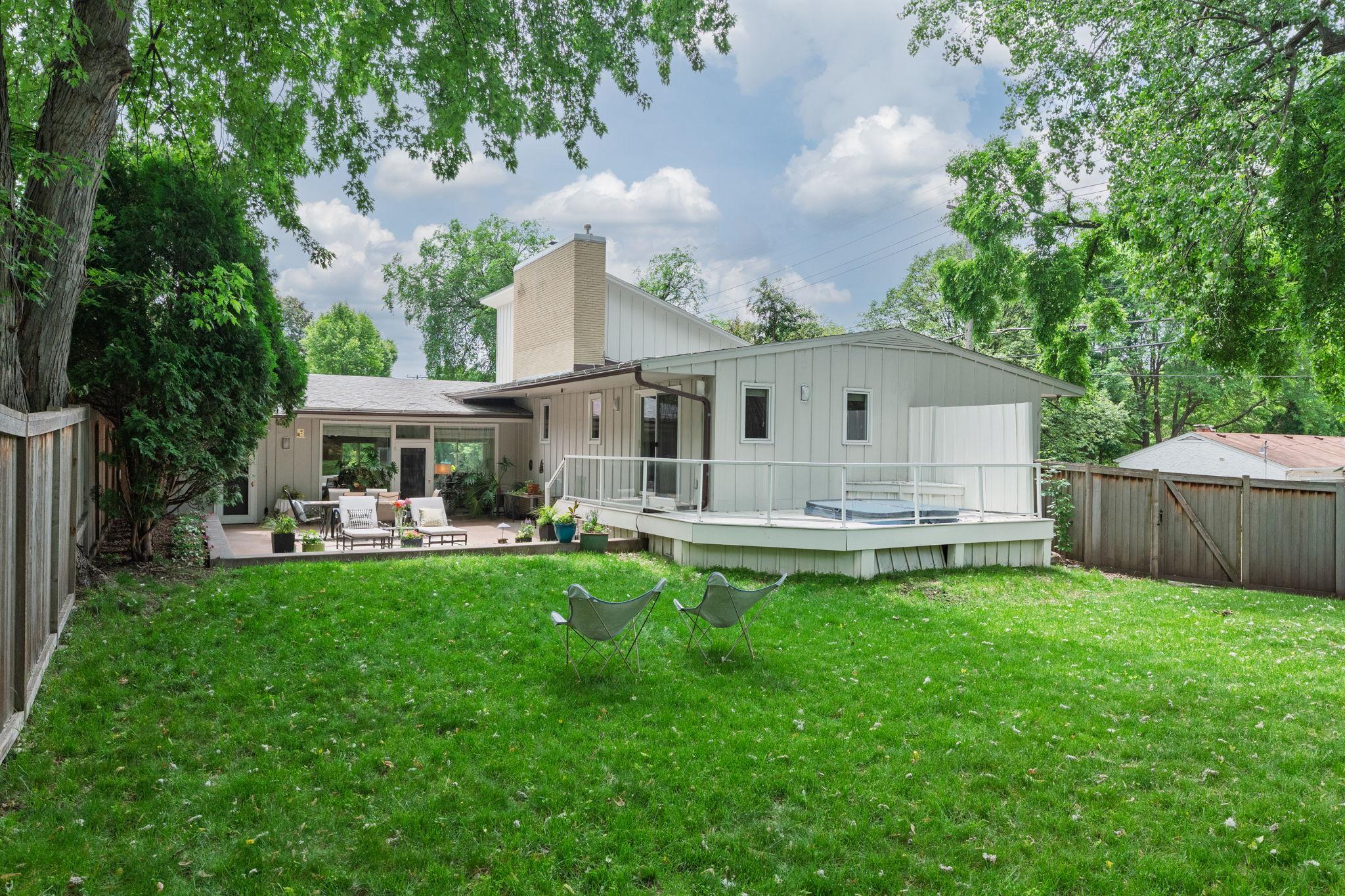 2191 Edgcumbe Road Property Photo 40
