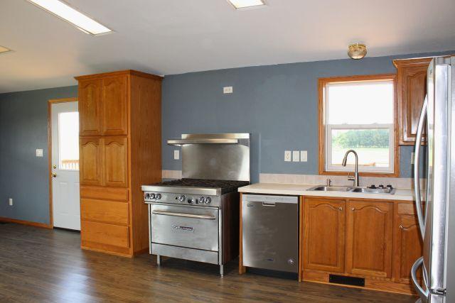 3186 Harbor Street Property Photo 6