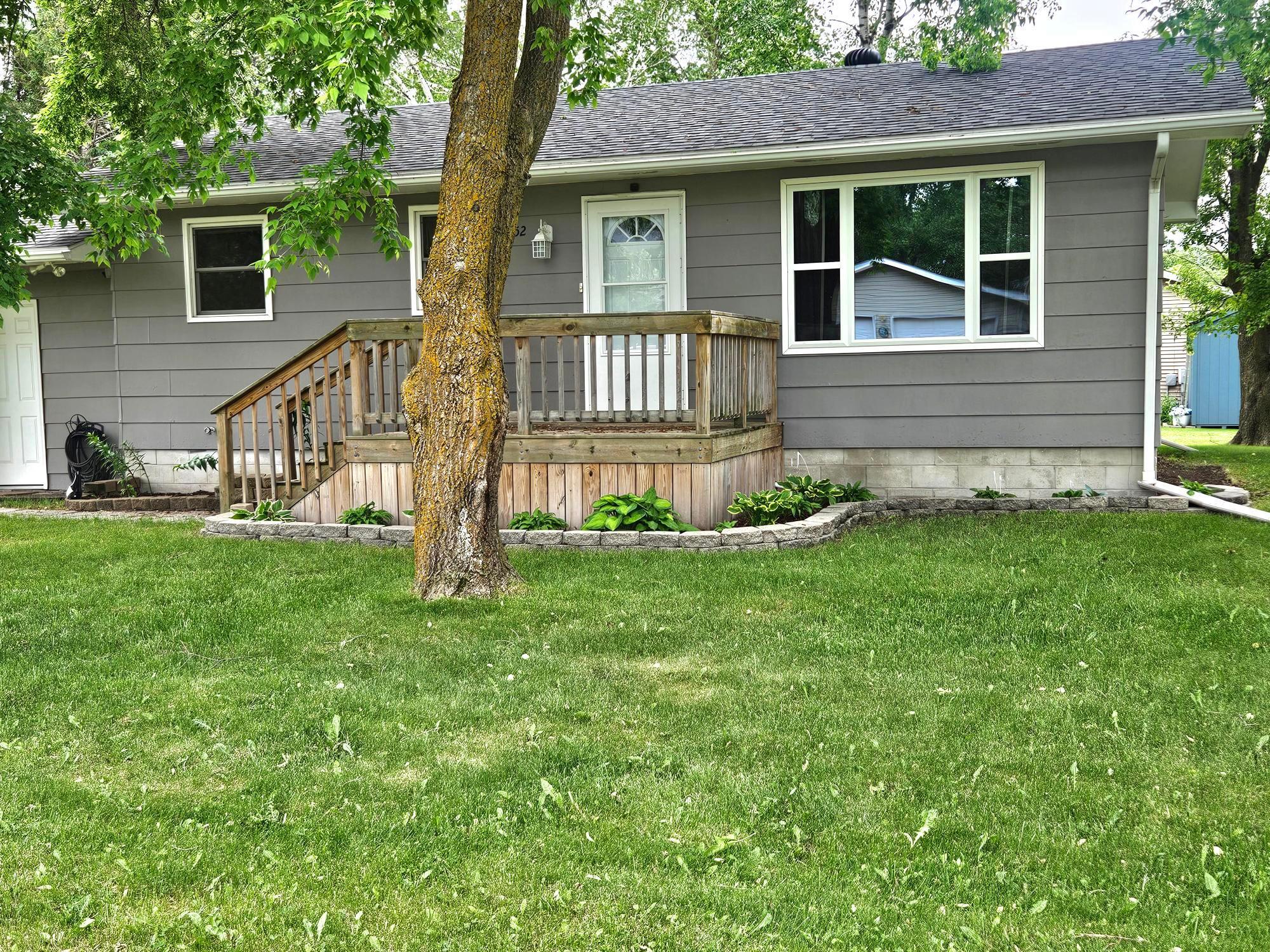 252 E Nelson Avenue Property Photo 2