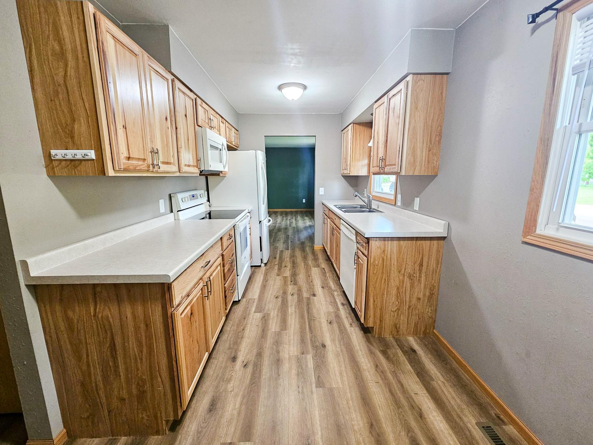 252 E Nelson Avenue Property Photo 3