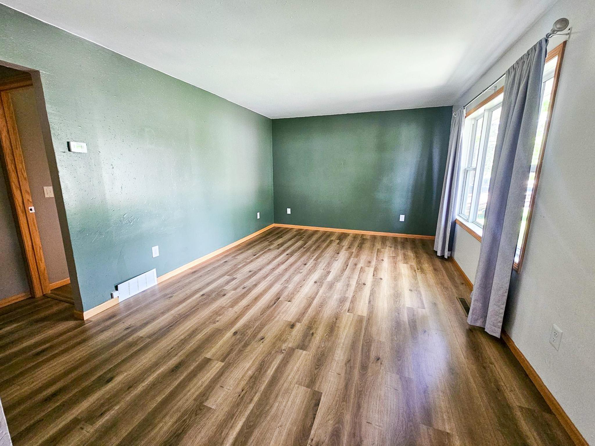 252 E Nelson Avenue Property Photo 8