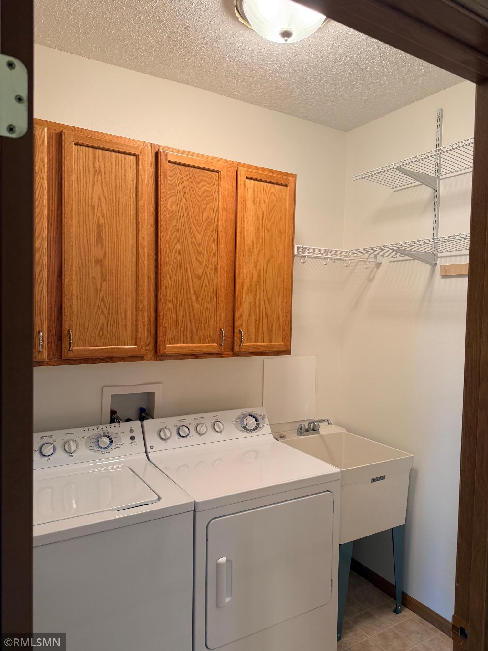 8341 Lyndale Avenue S 409 Property Photo 5