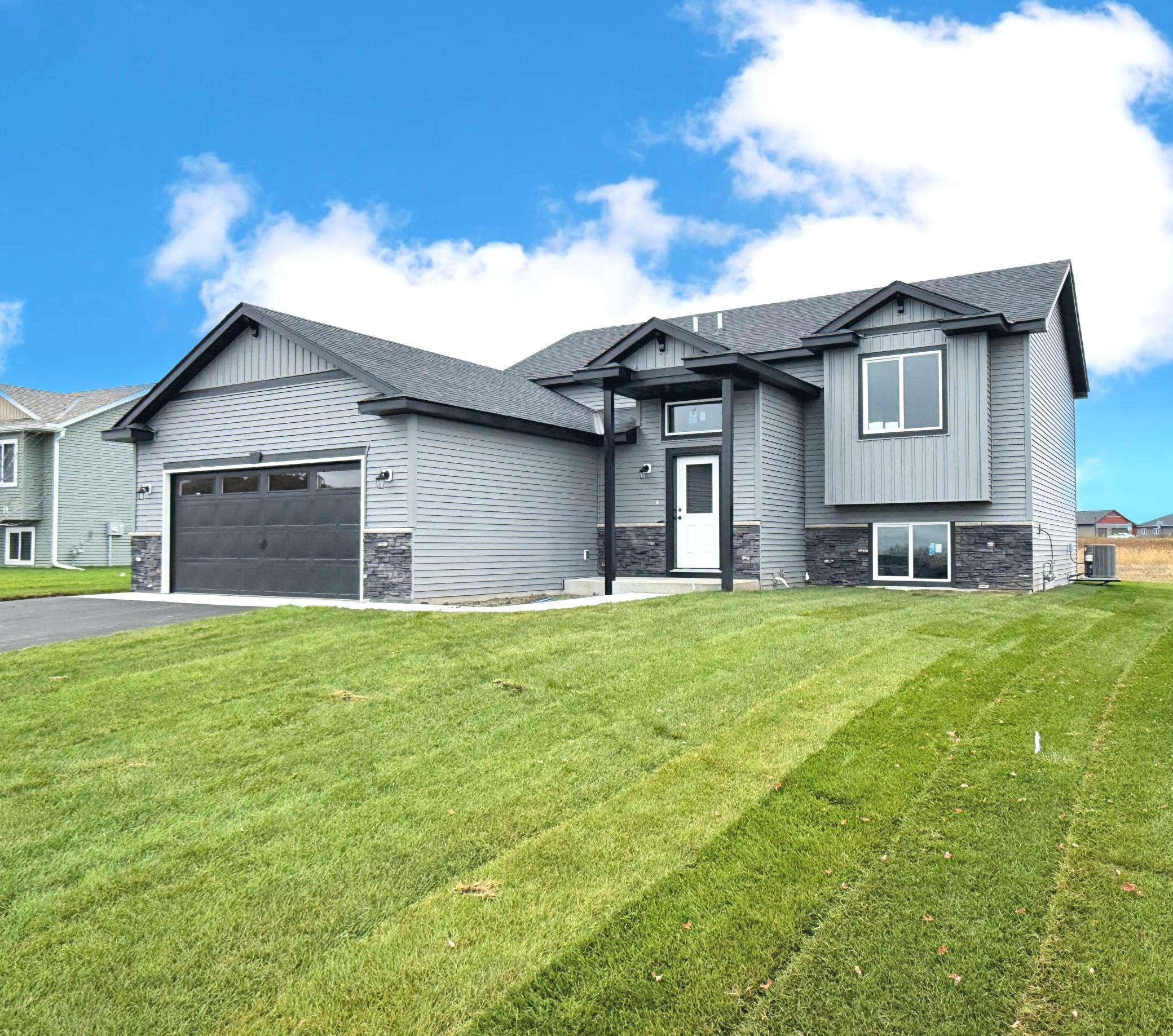 807 Prateria Avenue Property Photo 1