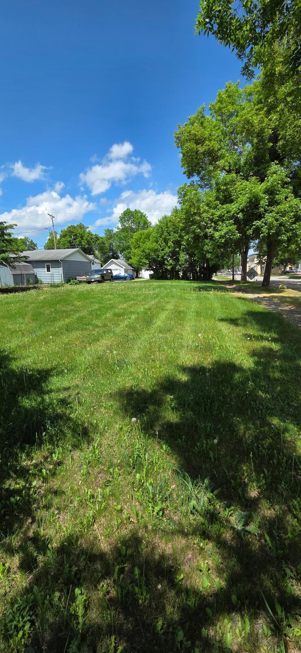 818 5th Avenue Property Photo 1