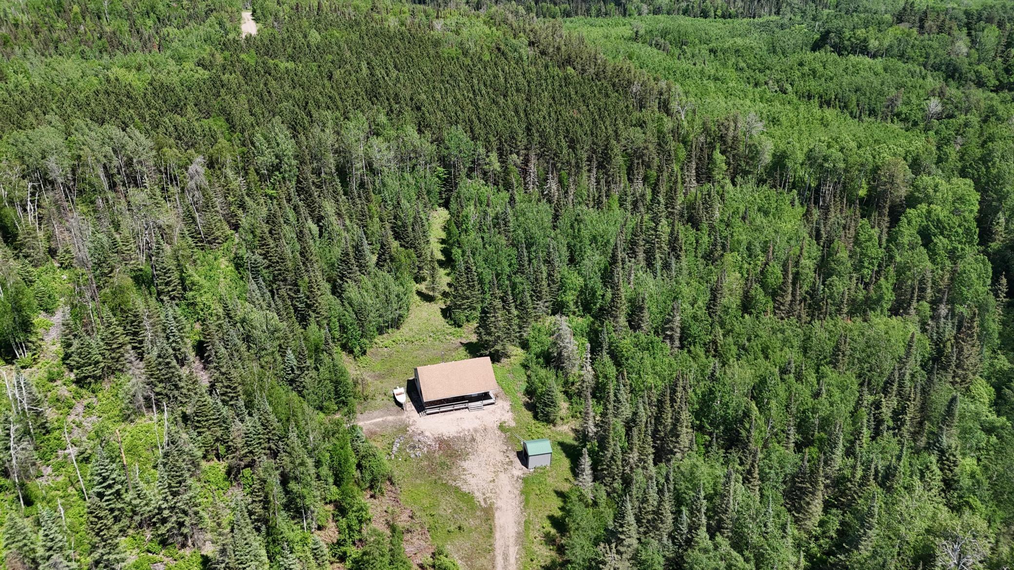 5142 Wolf Knoll Road Property Photo 3