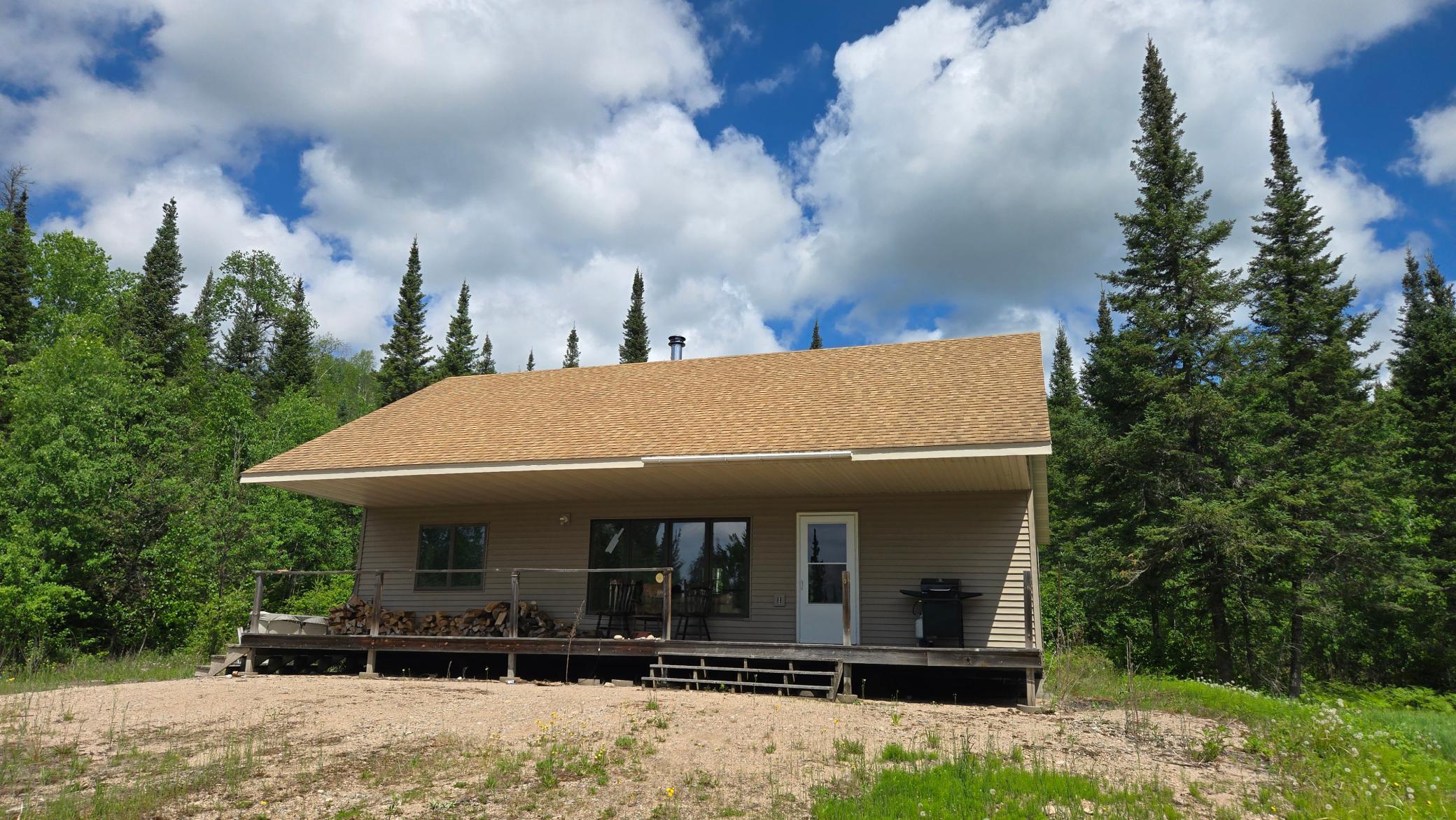 5142 Wolf Knoll Road Property Photo 4