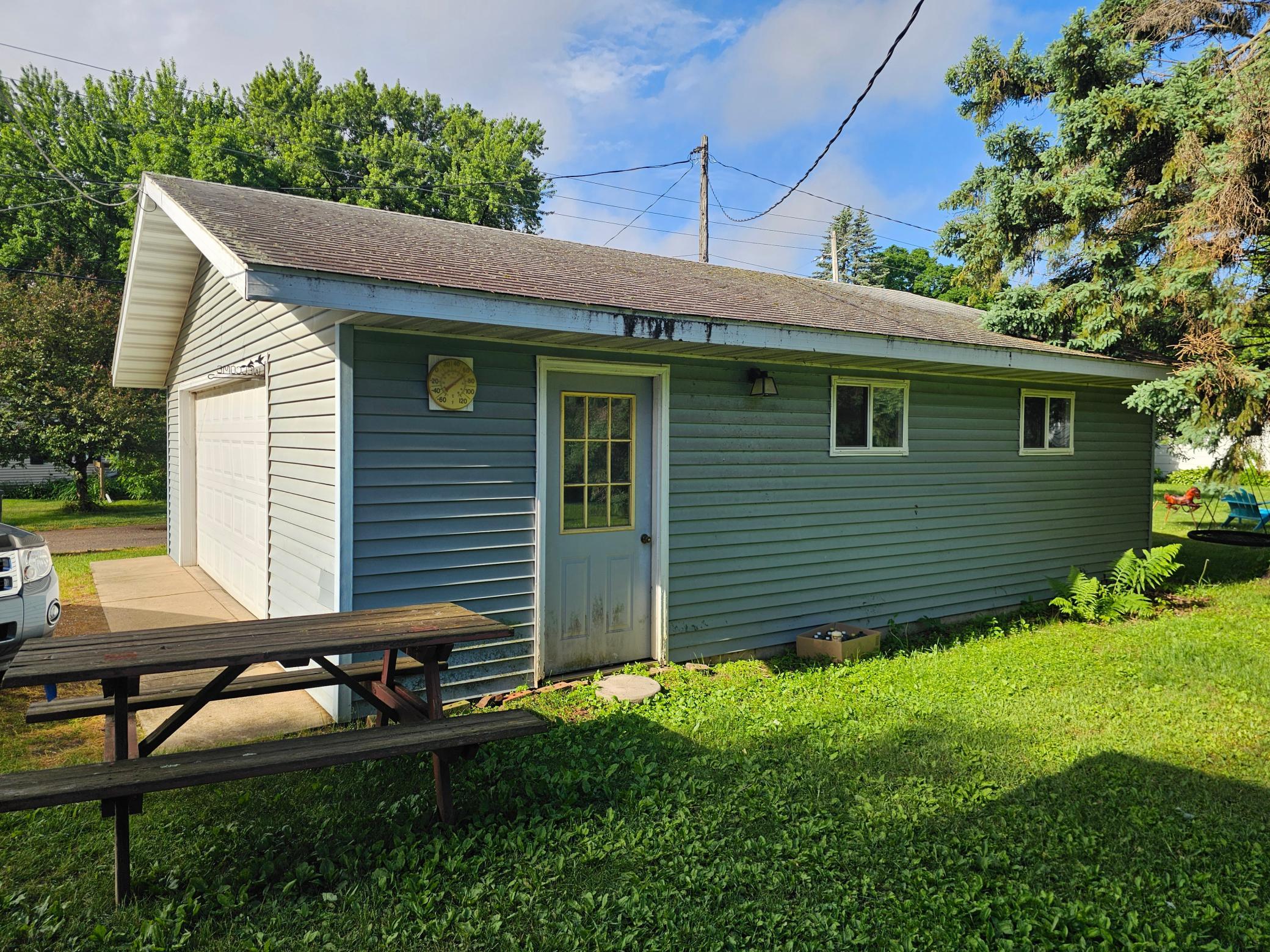 406 4th Street Sw Property Photo 3