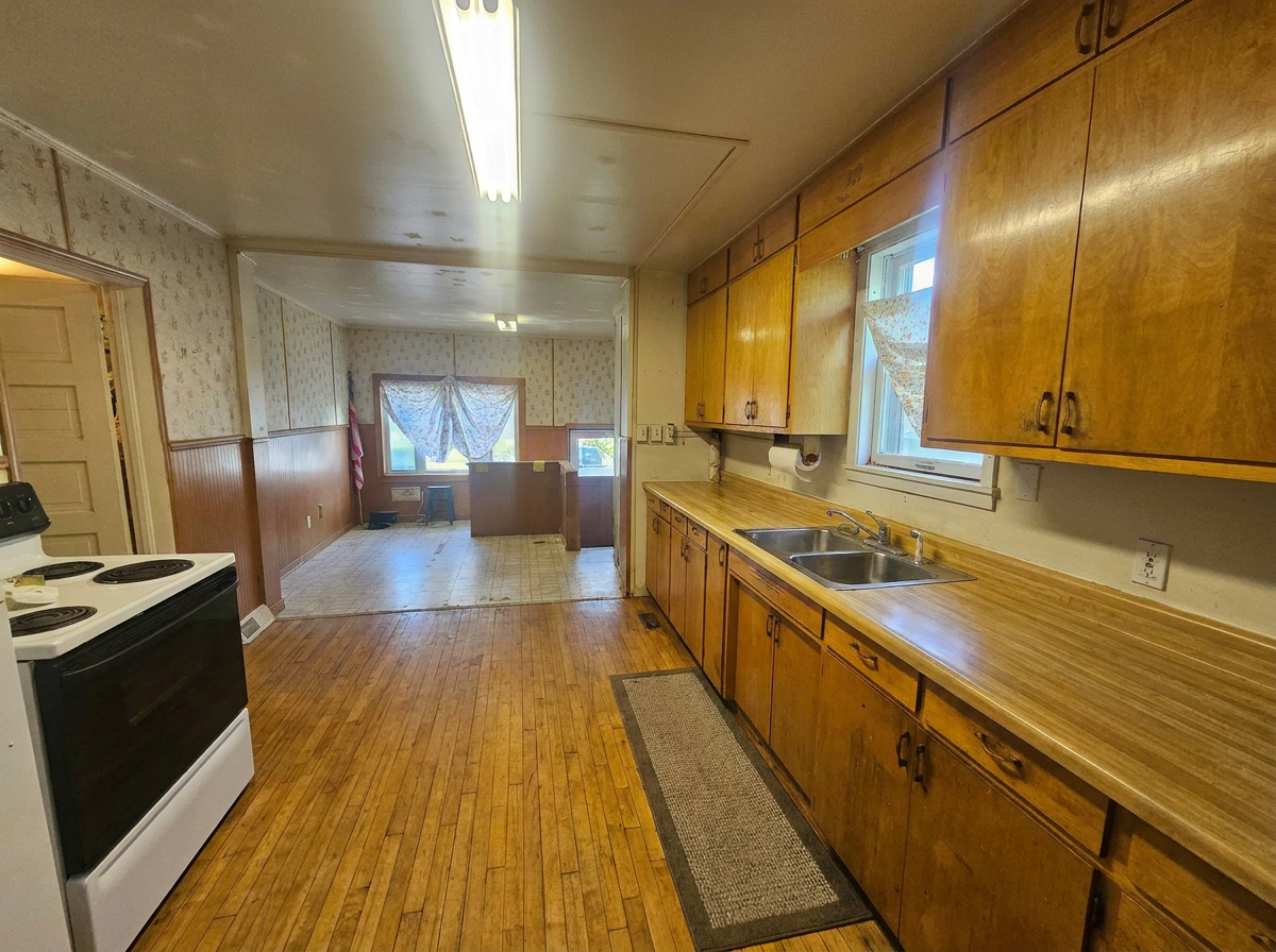 406 4th Street Sw Property Photo 5