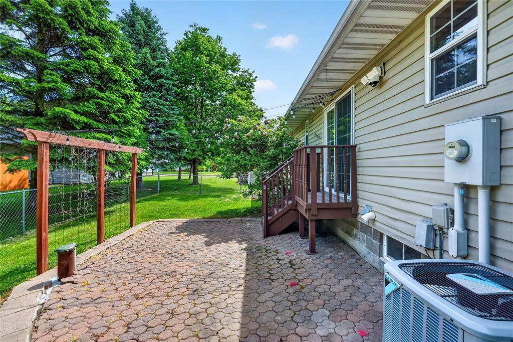 2030 22 3/8 Avenue Property Photo 5
