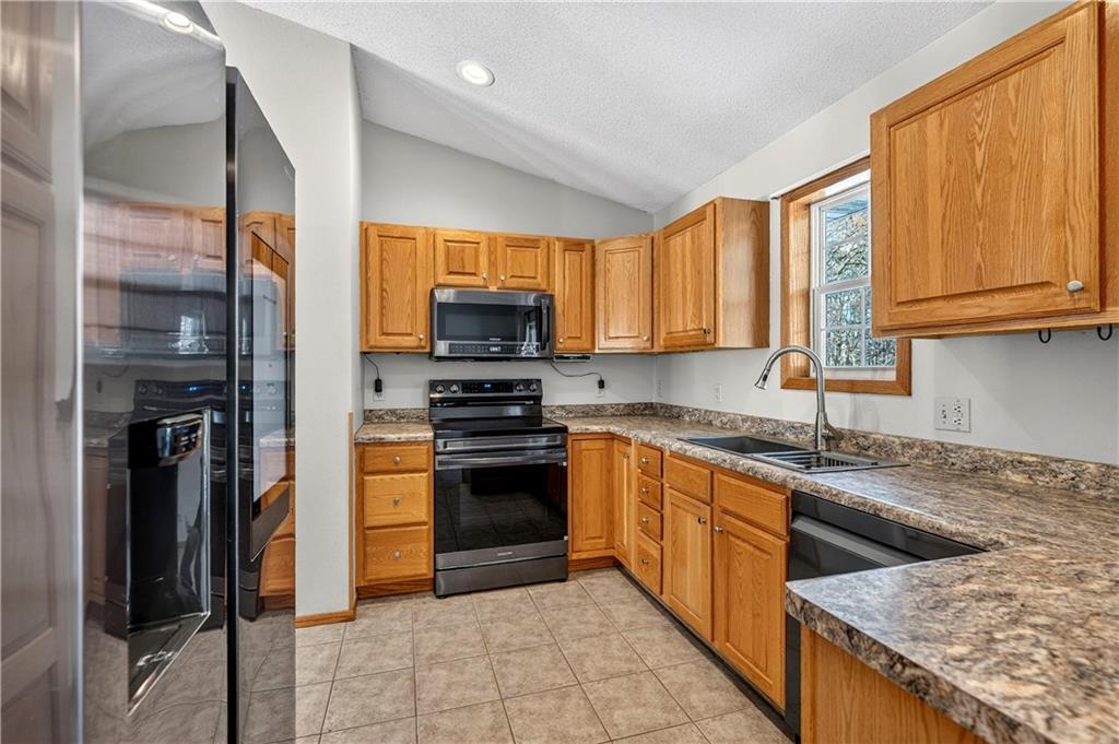 2030 22 3/8 Avenue Property Photo 25