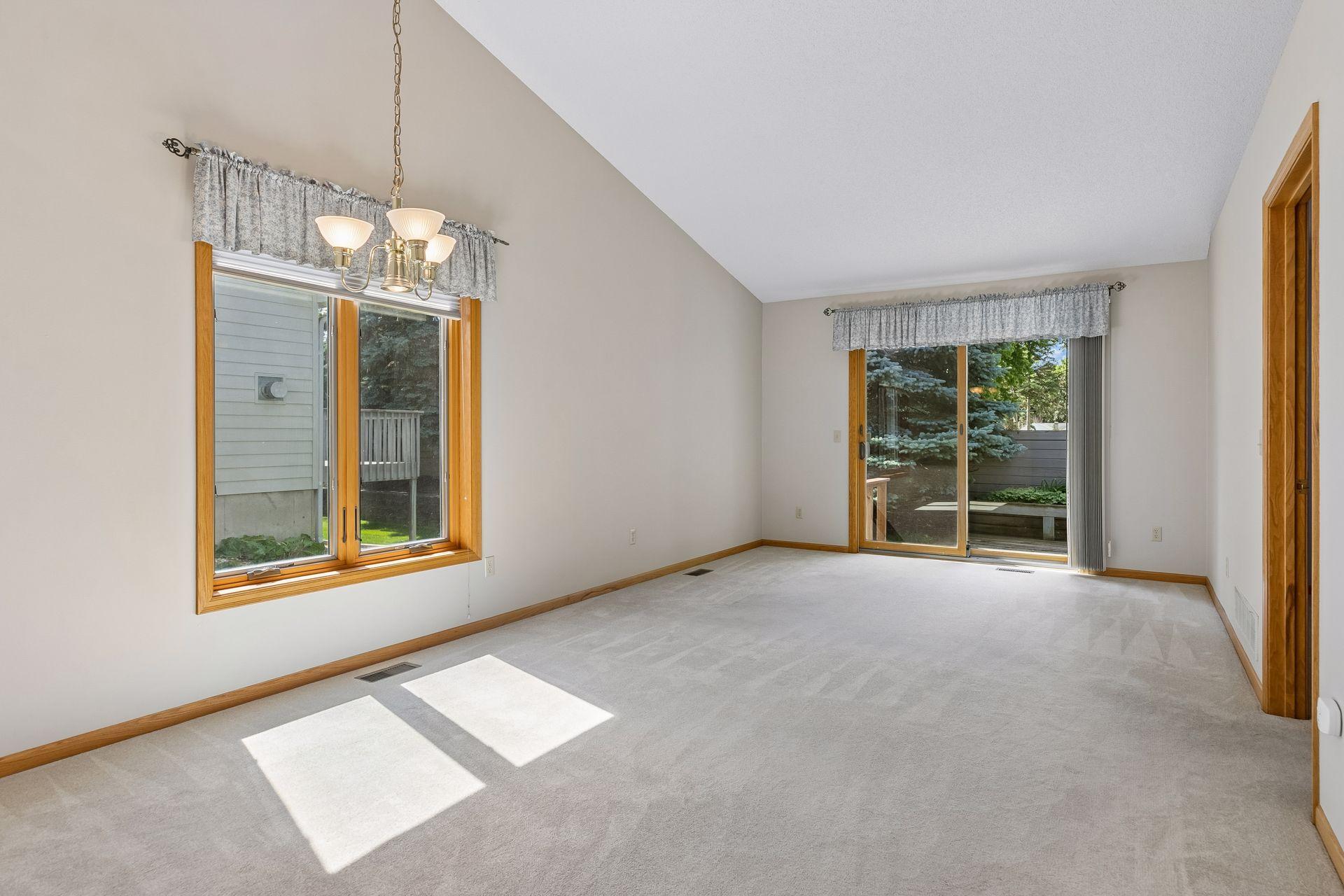 710 Emerald Ridge Property Photo 21