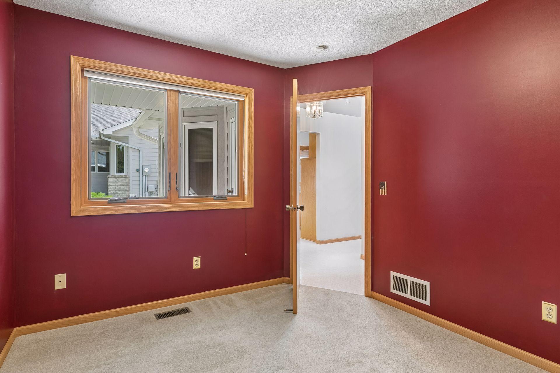 710 Emerald Ridge Property Photo 33