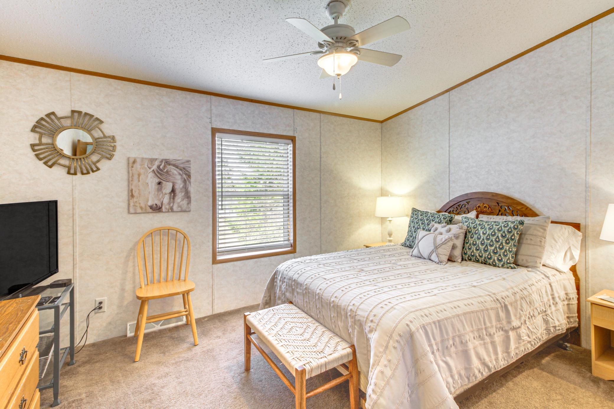 6242 Hendricks Haven Road Ne Property Photo 24