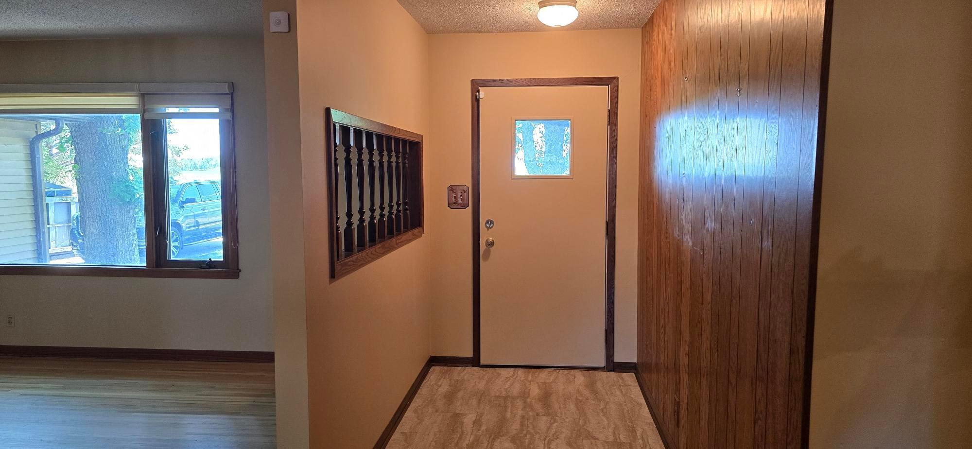 1713 S Shore Drive Property Photo 3