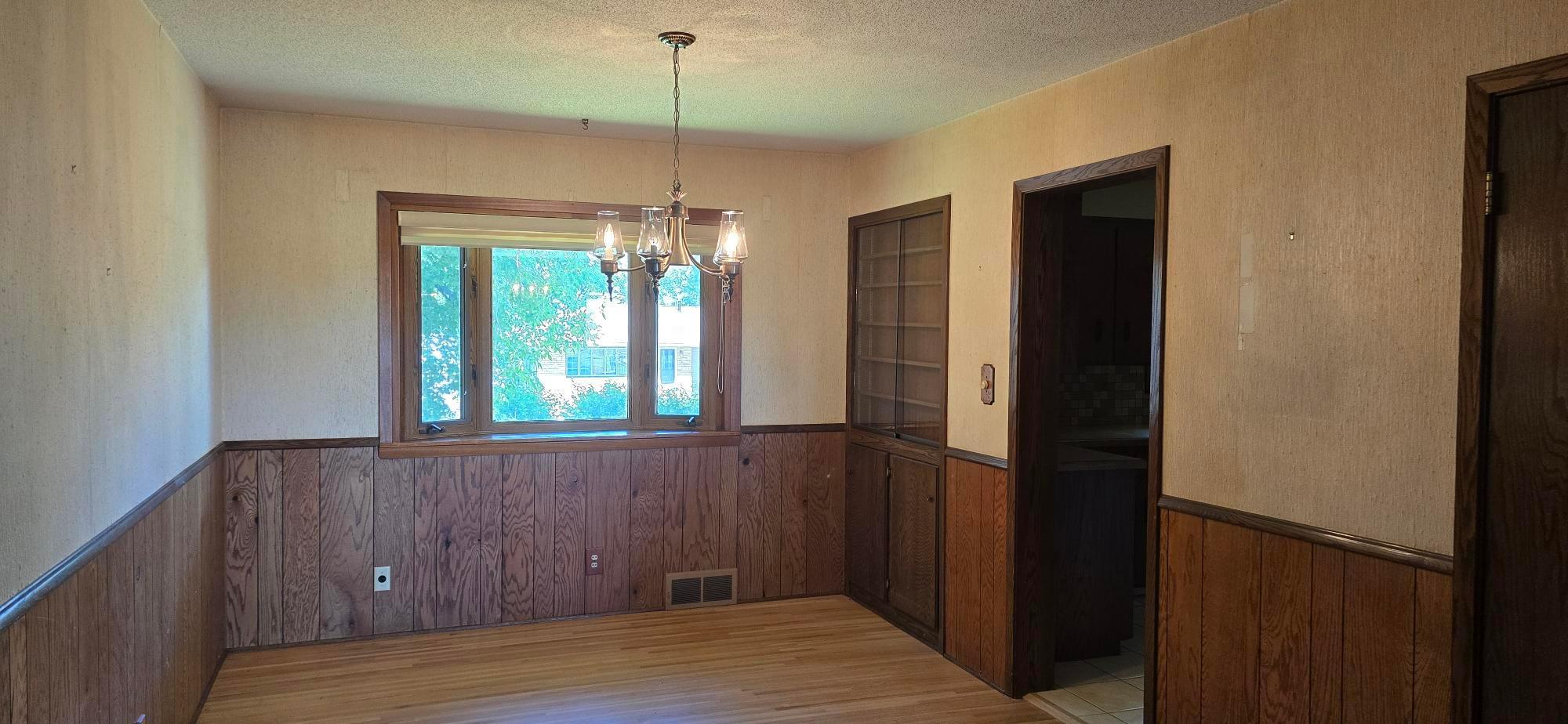 1713 S Shore Drive Property Photo 4