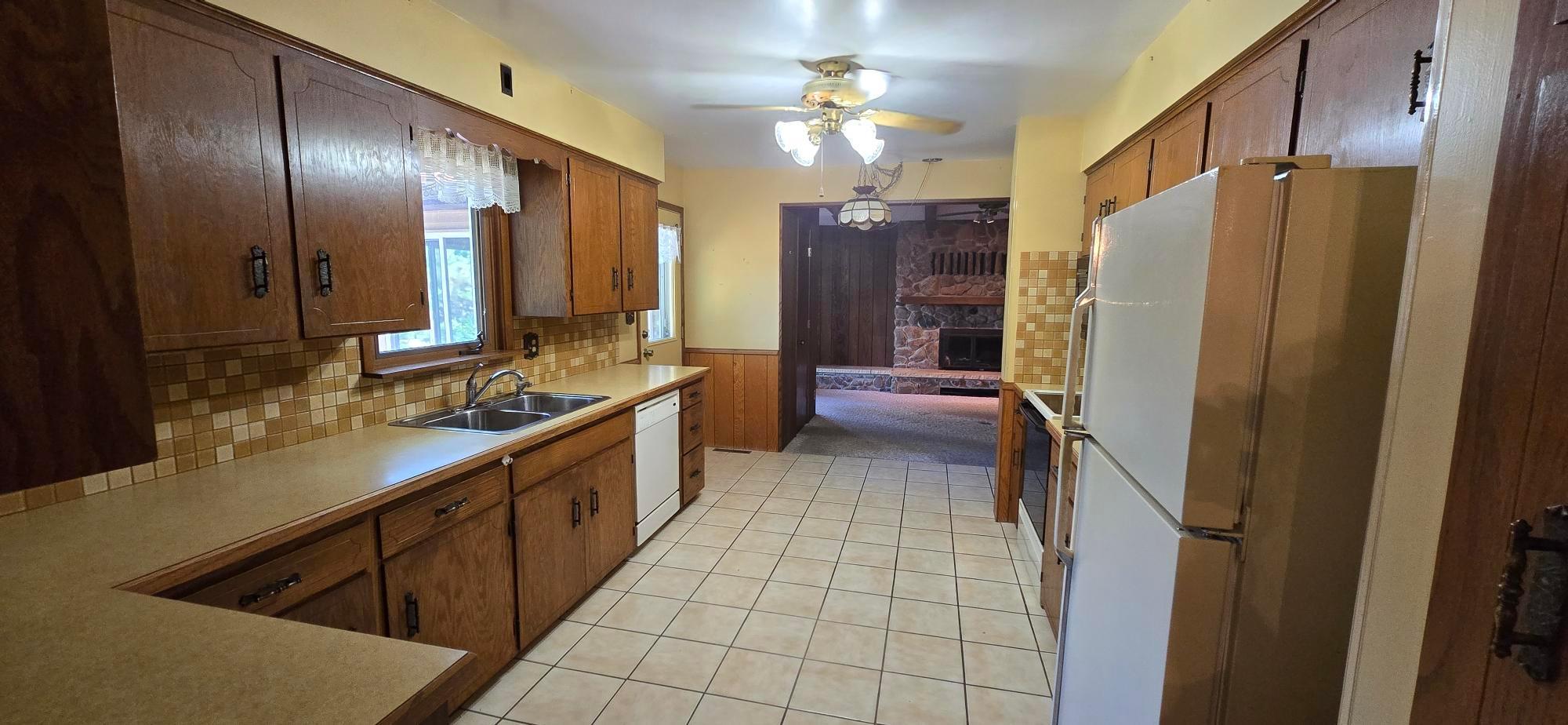 1713 S Shore Drive Property Photo 7