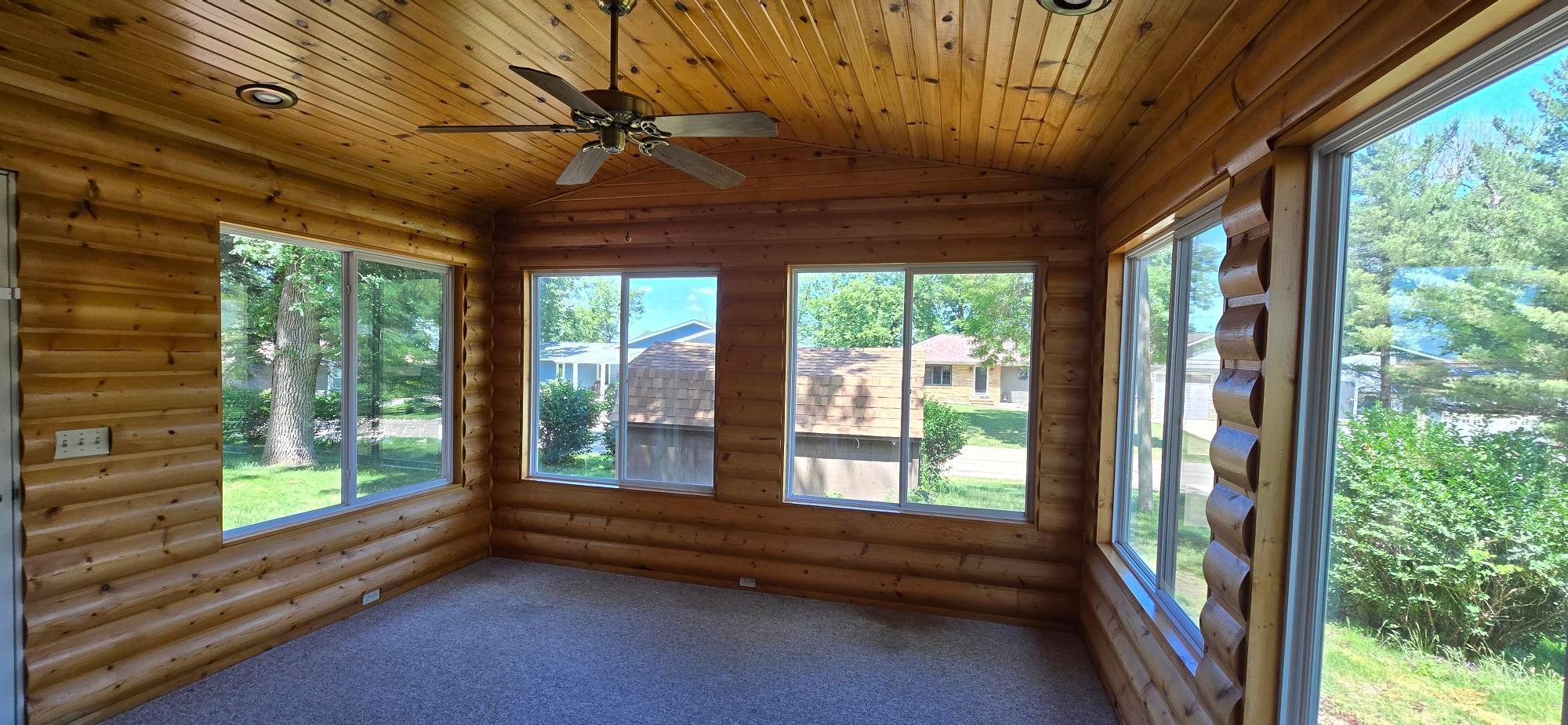1713 S Shore Drive Property Photo 9