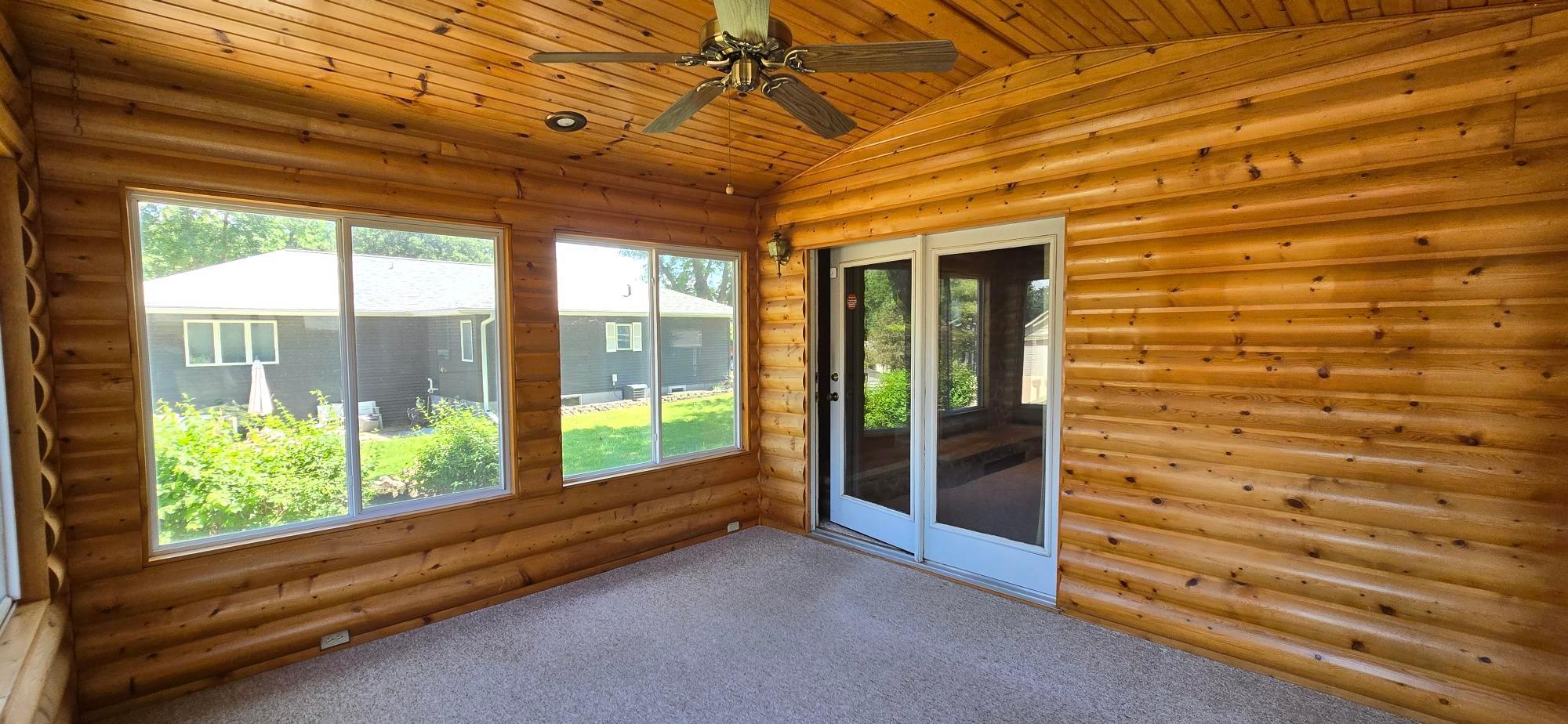 1713 S Shore Drive Property Photo 10