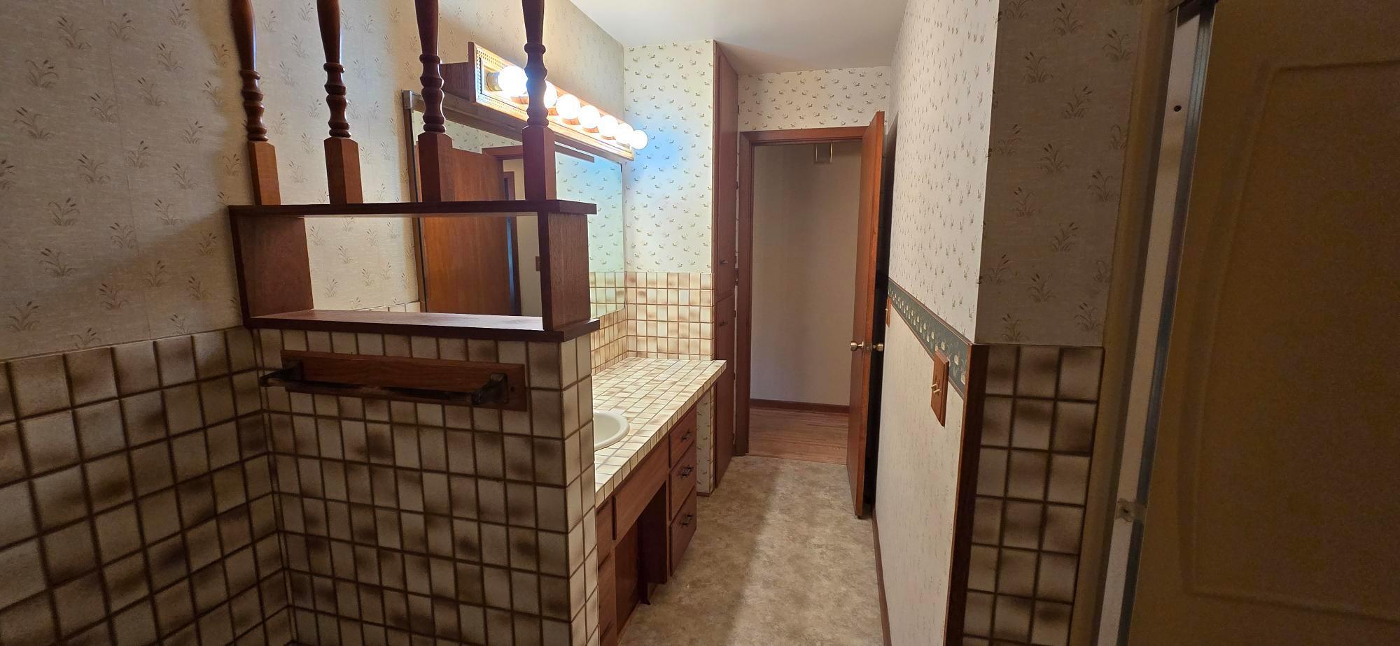 1713 S Shore Drive Property Photo 13