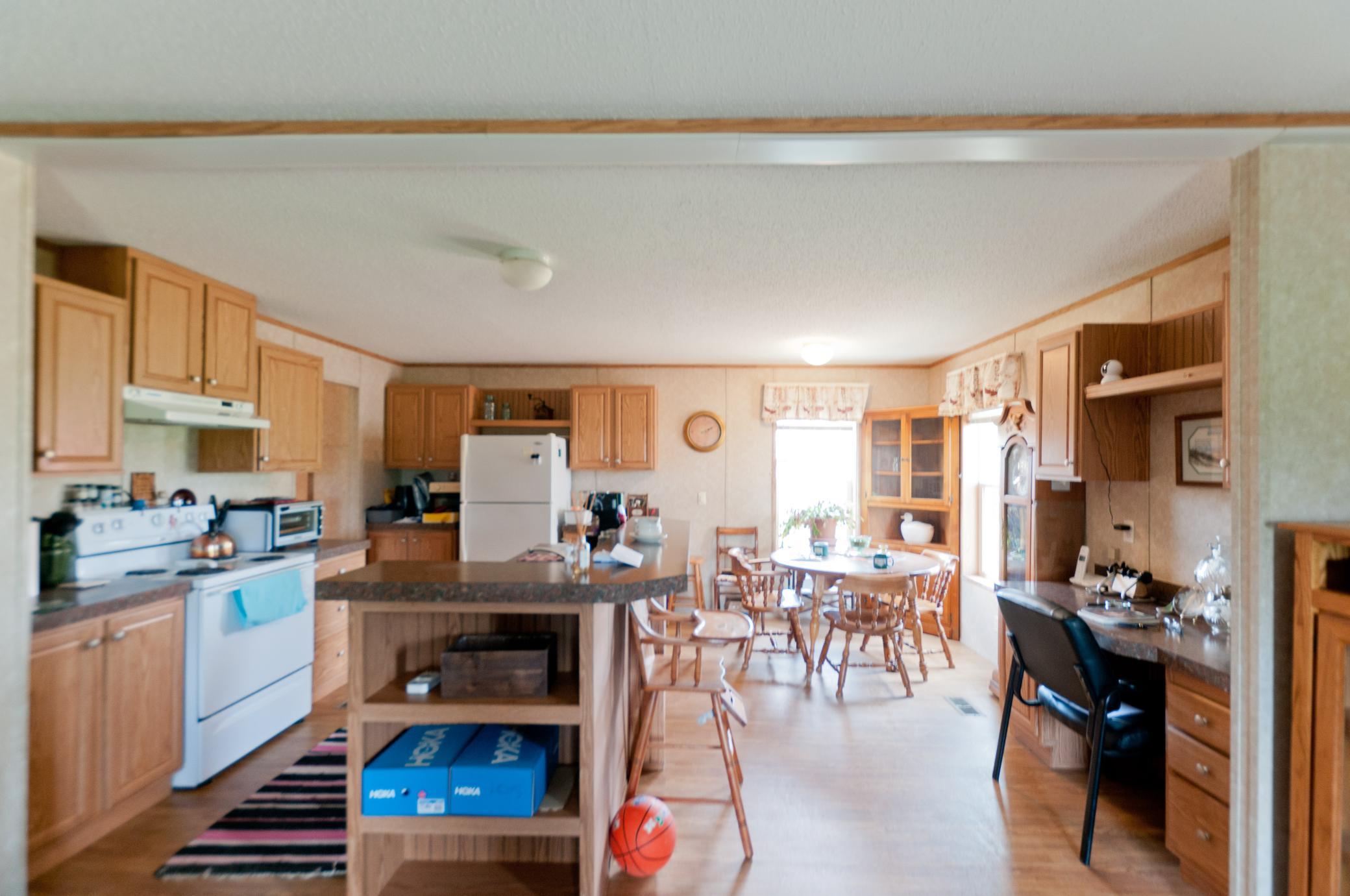 2062 3 1/2 Avenue Property Photo 18