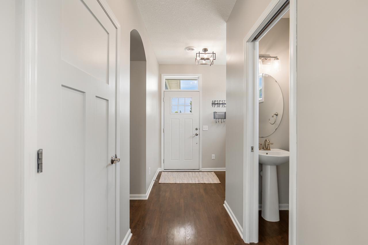 1075 Anthony Way Property Photo 14
