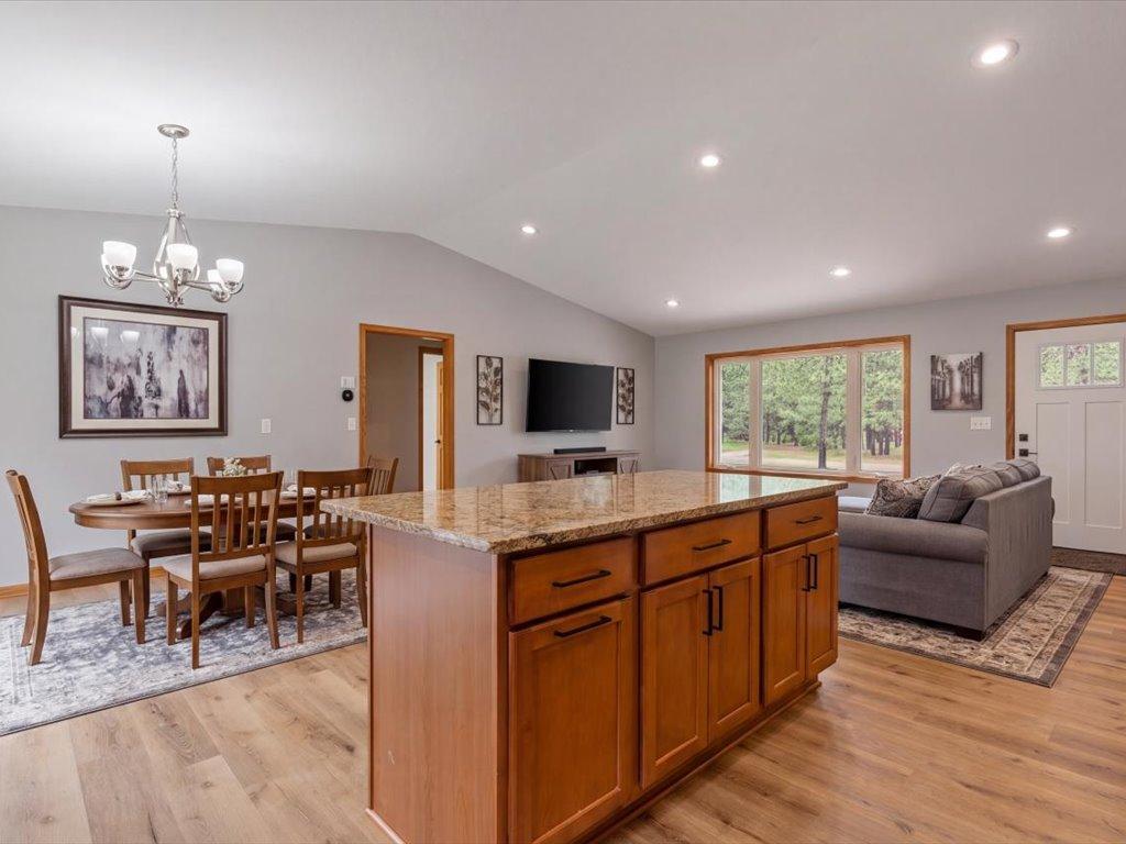 37215 Pine Cone Drive Property Photo 10