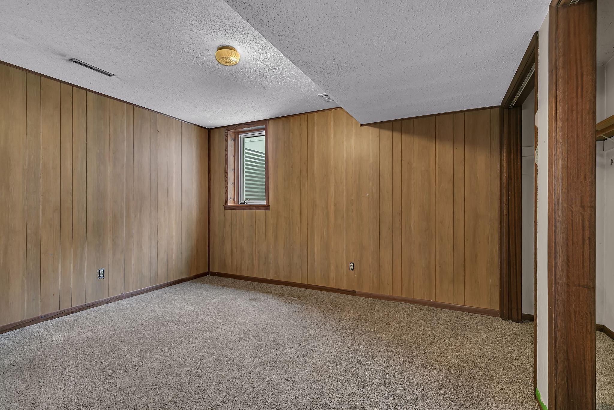 826 21st Avenue N Property Photo 6
